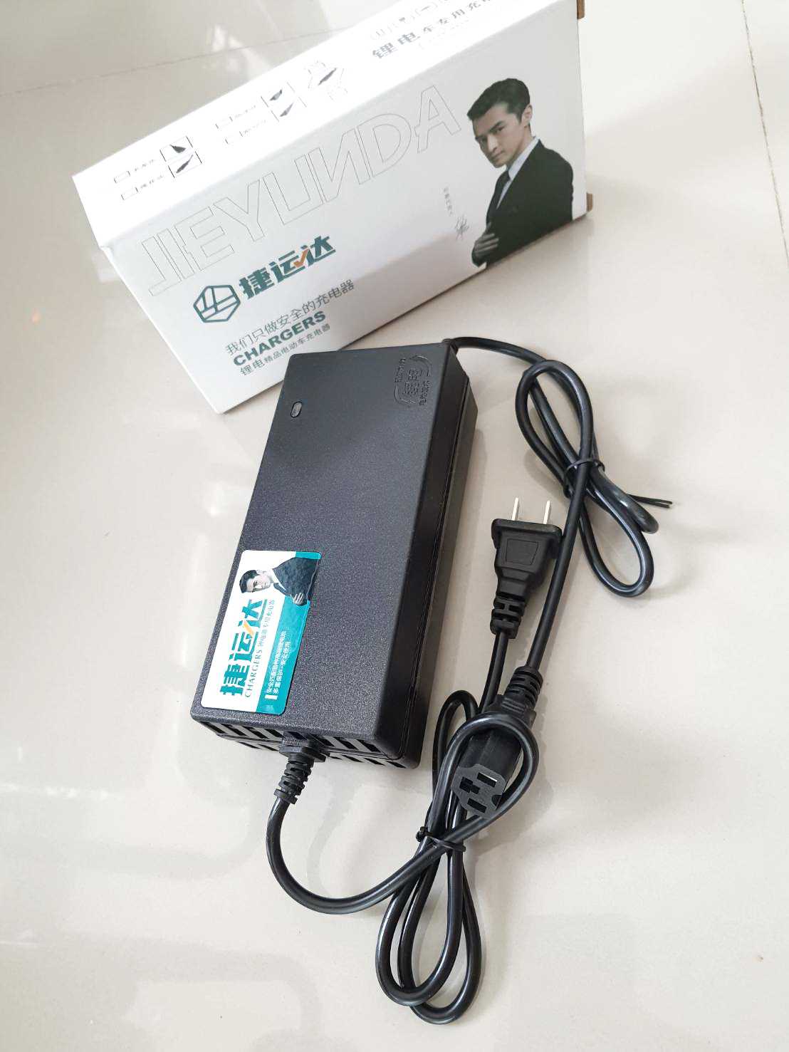 48V 2A สายชาร์จแบตเตอร์รี่ลิเธียม Charger Lithium battery สำหรับรถไฟฟ้า