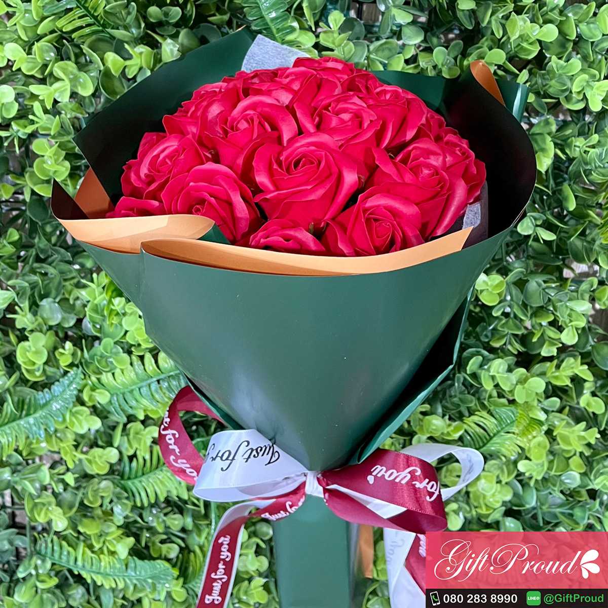ช่อกุหลาบสบู่ พรีเมี่ยม สีแดง 20 ดอก