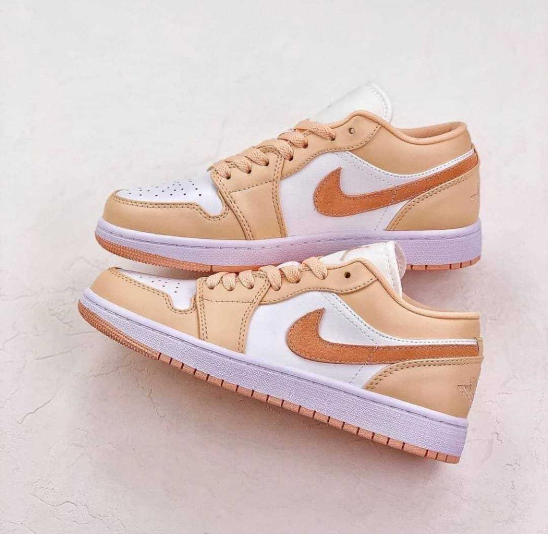 Nike Air Jordan 1 Low Sunset Haze 