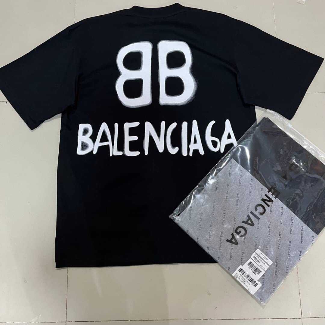 BALENCIAGA BB LOGO BACK PRINT COTTON T-SHIRT IN WHITE เสื้อยืดคอกลมแขนสั้น บาลองเซียก้า บีบี
