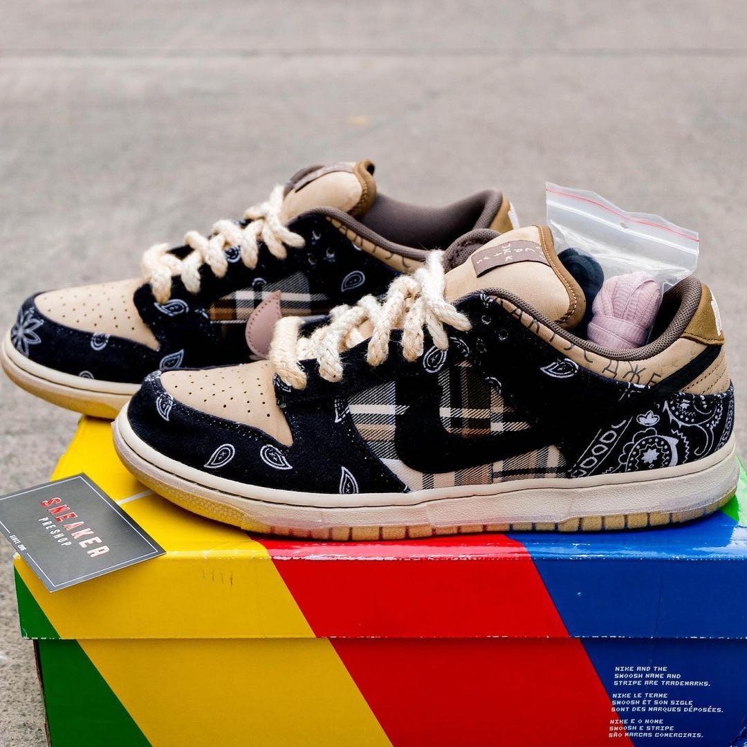 Nike sb dunk low x travis scott cactus jack line shopping