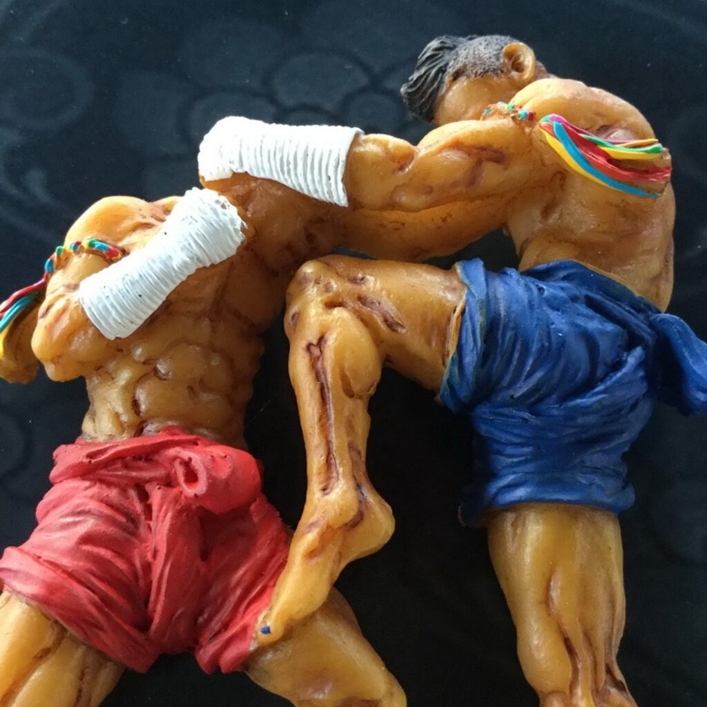 มวยไทย แม็กเน็ต Muay Thai fridge magnet แม่เหล็กติดตู้เย็น ตกแต่งบ้าน ของที่ระลึกไทย ท่าหักคอเอราวัณ