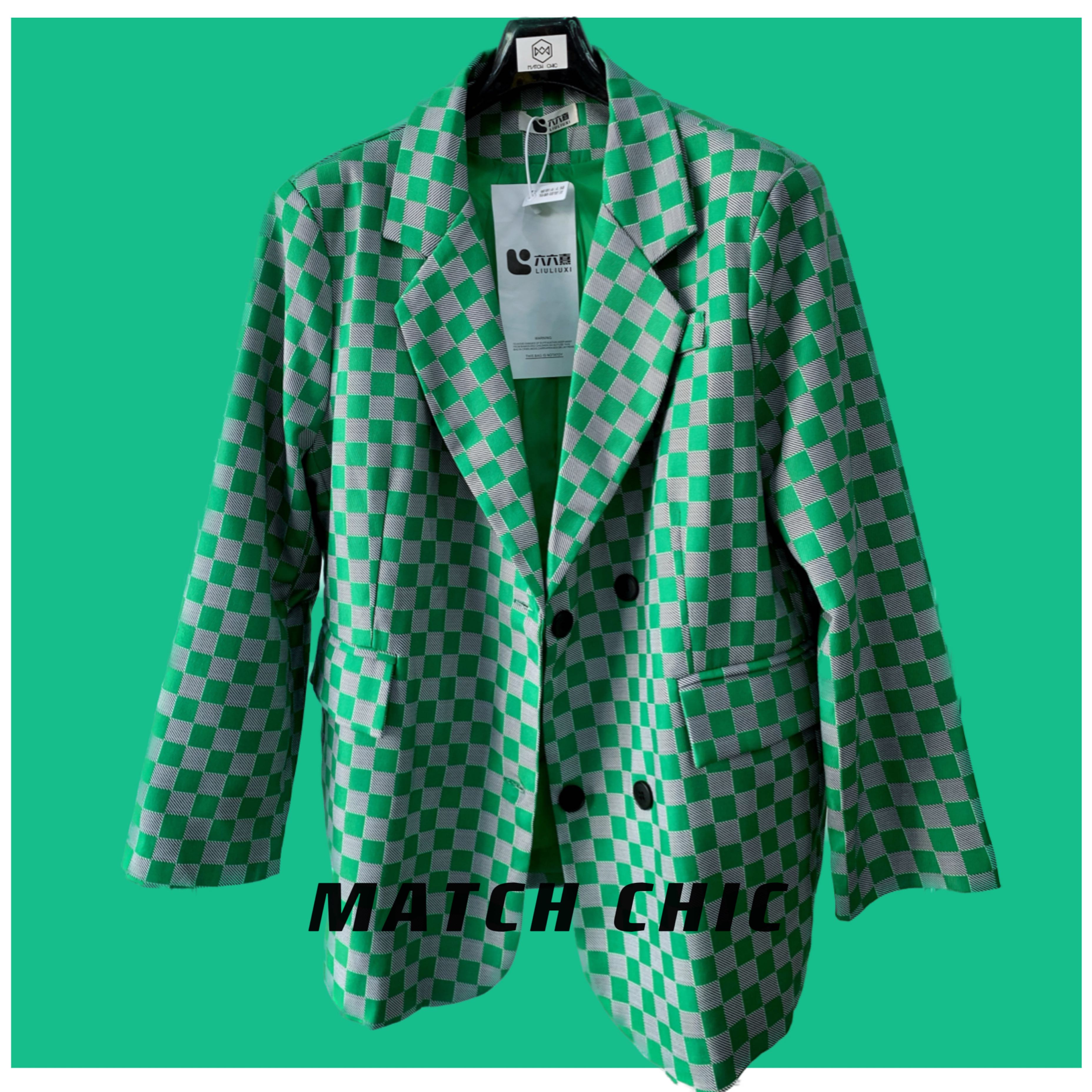 OVERSIZED: CHECKERED BLAZER