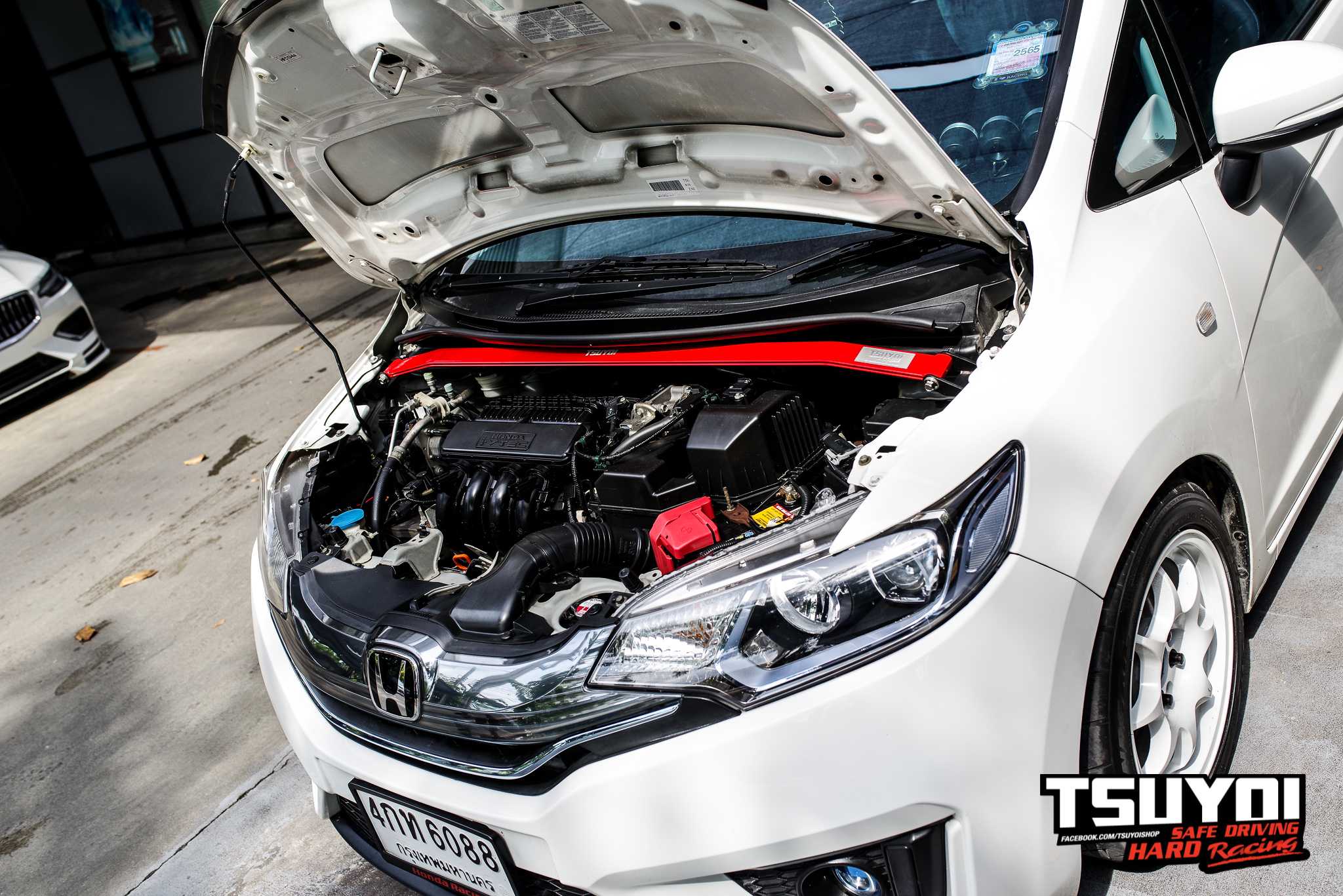 ค้ำโช้คหน้า TSUYOI Performance สำหรับ HONDA