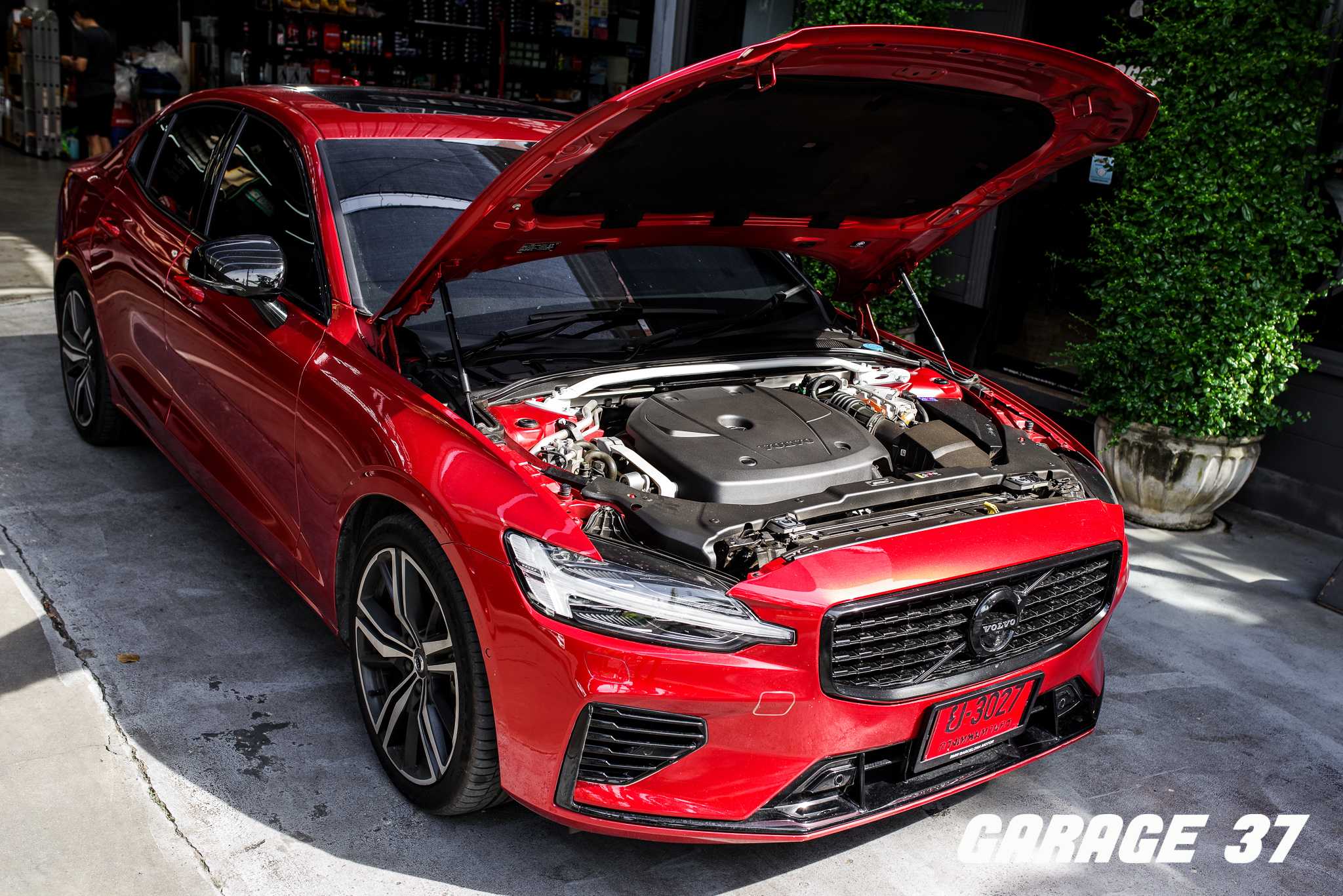 ค้ำโช้คหน้า Aluminum Forged สำหรับ VOLVO S60 S90 V60 V90 XC60 XC90