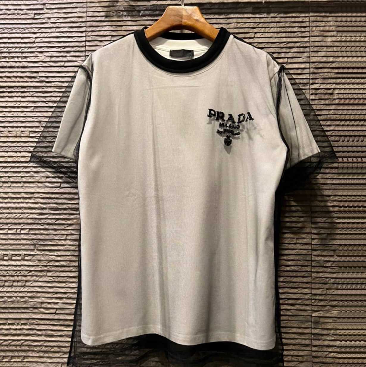 PRADA LOGO-EMBROIDERED TULLE JERSEY T-SHIRT เสื้อยืดคอกลมแขนสั้น แบรนด์ปราด้า