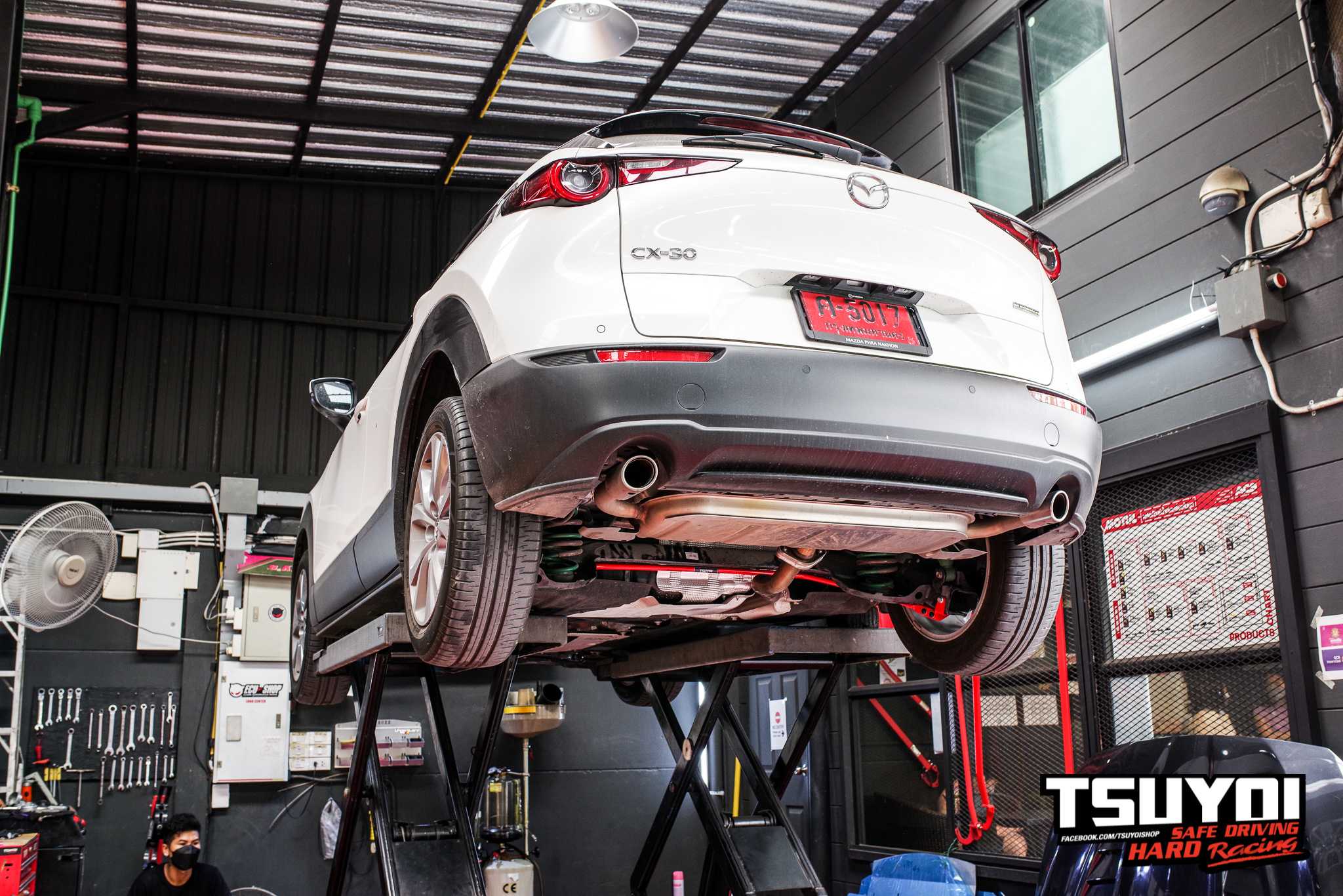 กันโคลงหลังล่าง TSUYOI Performance สำหรับ Mazda 3 2019 BP ,CX-30
