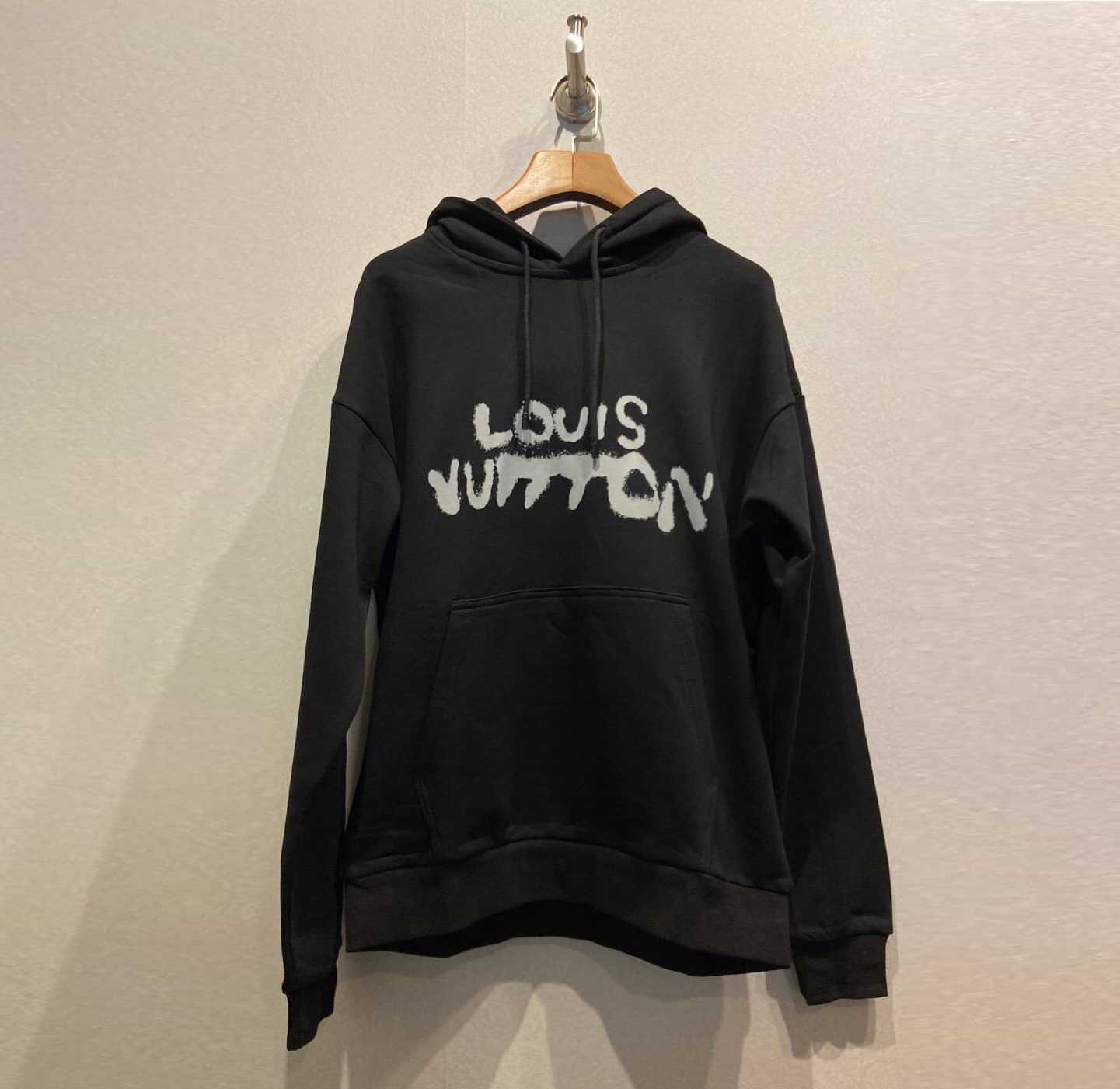 LOUIS VUITTON NEON WORKING MAN PRINT COTTON HOODIE เสื้อฮู้ดกันหนาวแขนยาว แบรนด์หลุยส์วิตตอง
