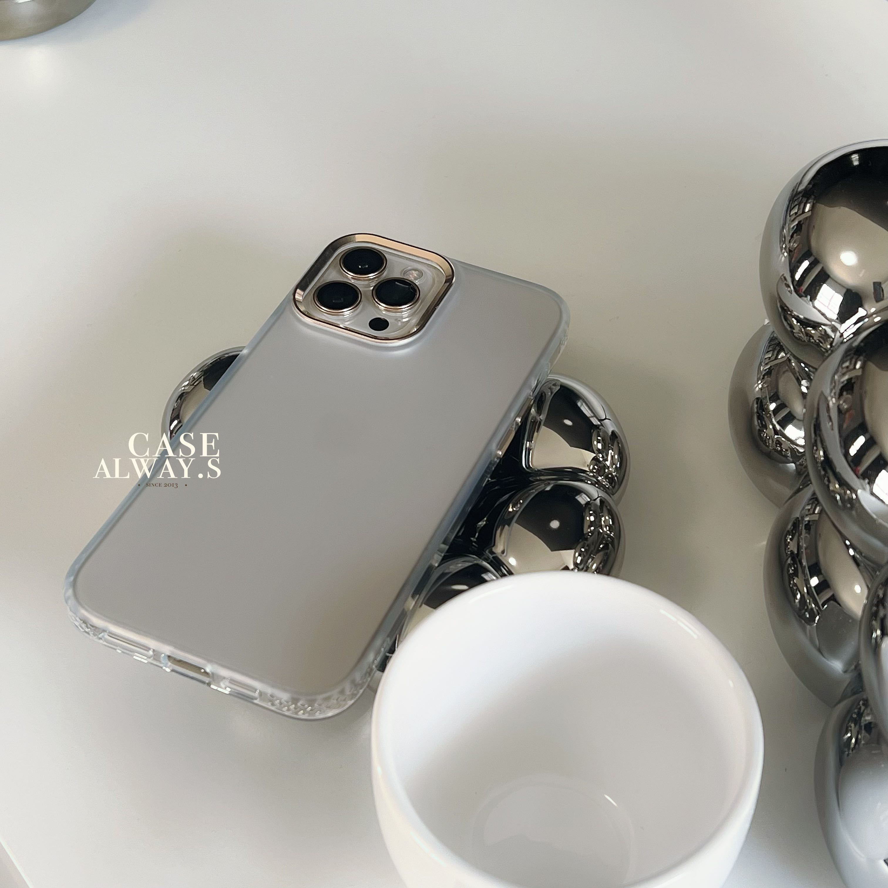 Ultra metallic 