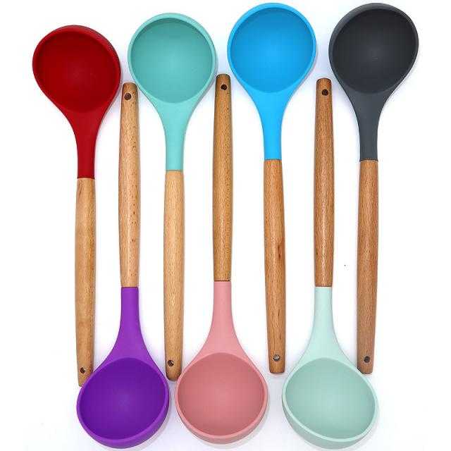 Silicone Ladle กระบวยตักอาหารซิลิโคน ด้ามไม้
