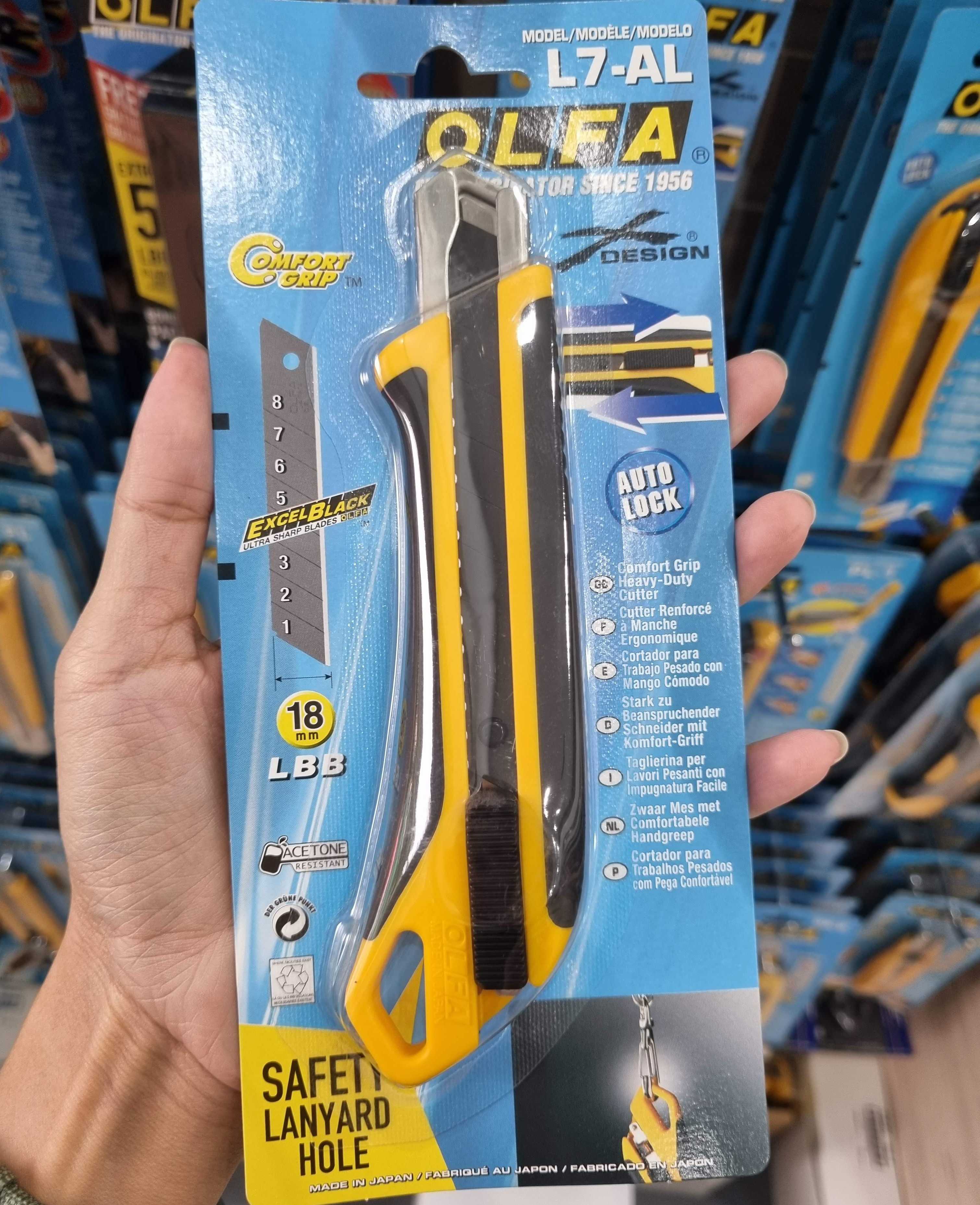 OLFA คัตเตอร์ รุ่น L7-AL ด้ามจับยางกันลื่น ระบบ AUTO-LOCK