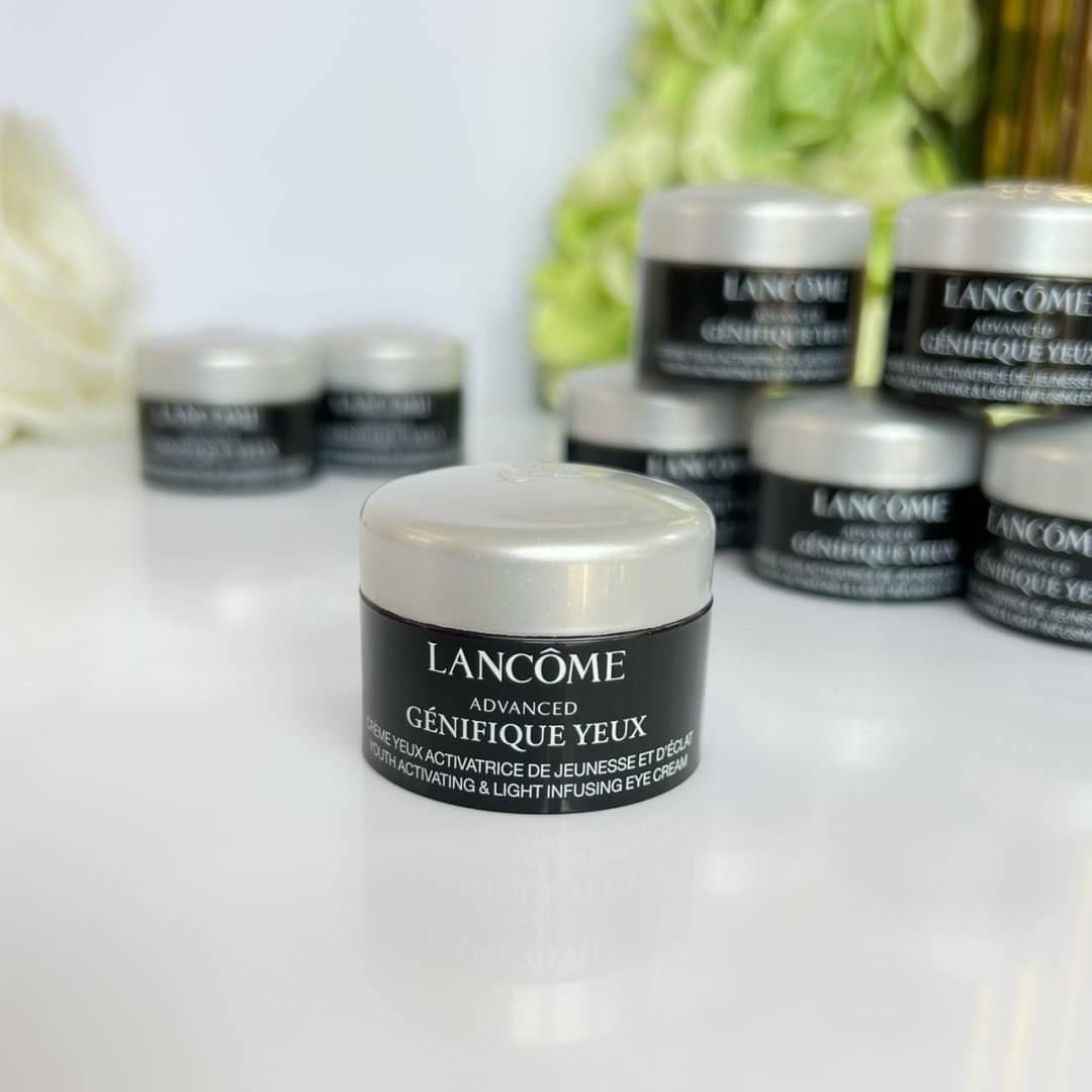 Lancome Advanced Genifique Yeux Youth Activating & Light Infusing Eye Cream 5 ml.