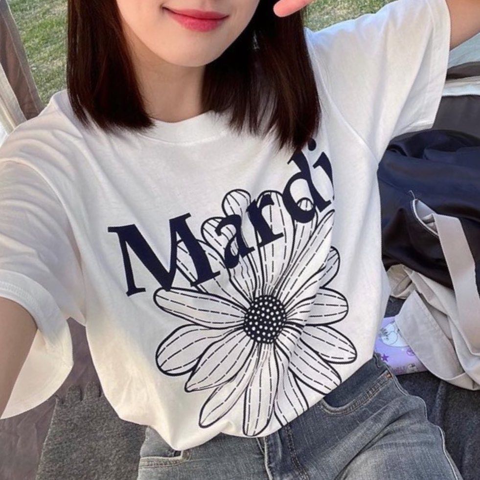 (พร้อมส่ง) Mardi mercredi — flower ivory navy