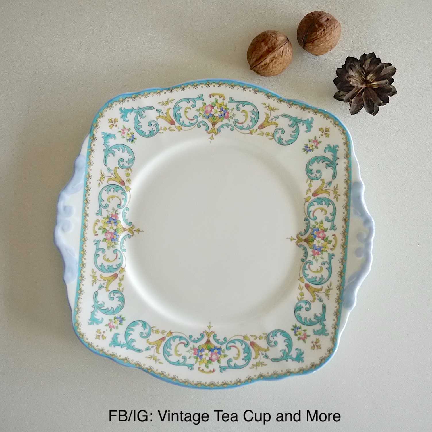 Paragon Cake Plate
