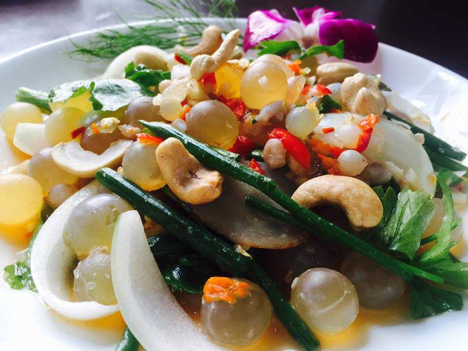 ยำไข่ปลาริวกิว