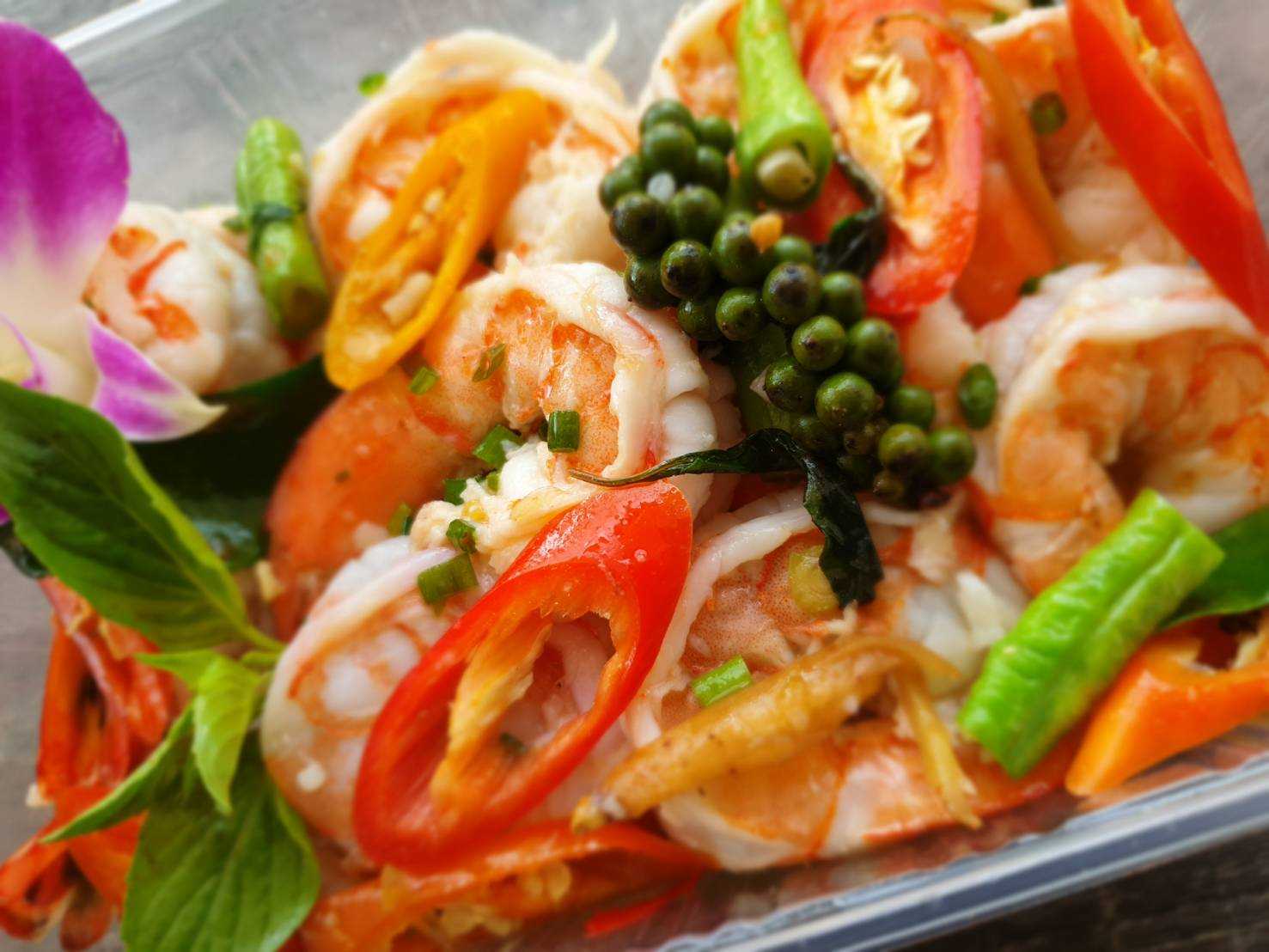ข้าวผัดฉ่ากุ้งหน้าแน่น L