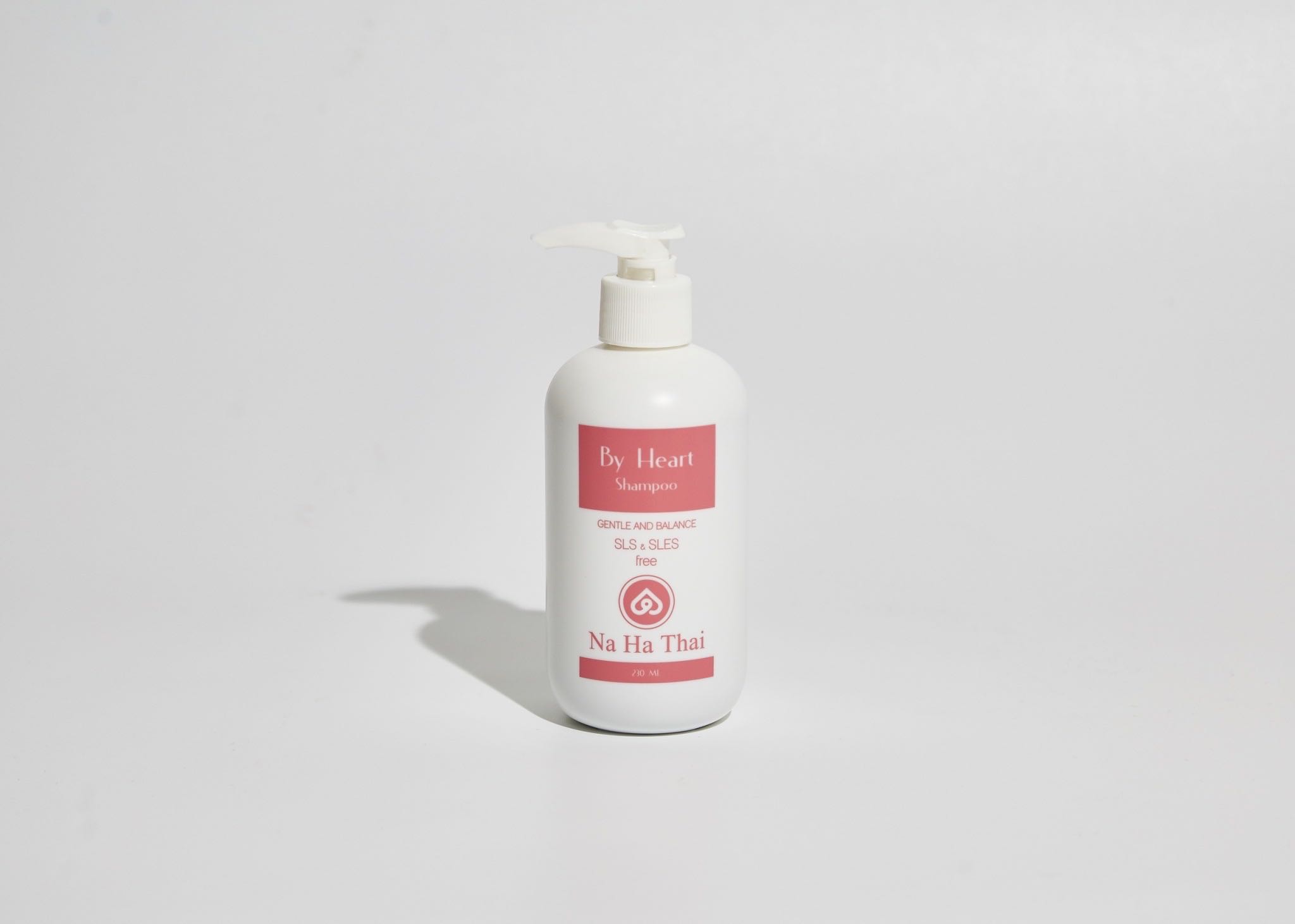 Na Ha Thai by Heart Shampoo 230ml