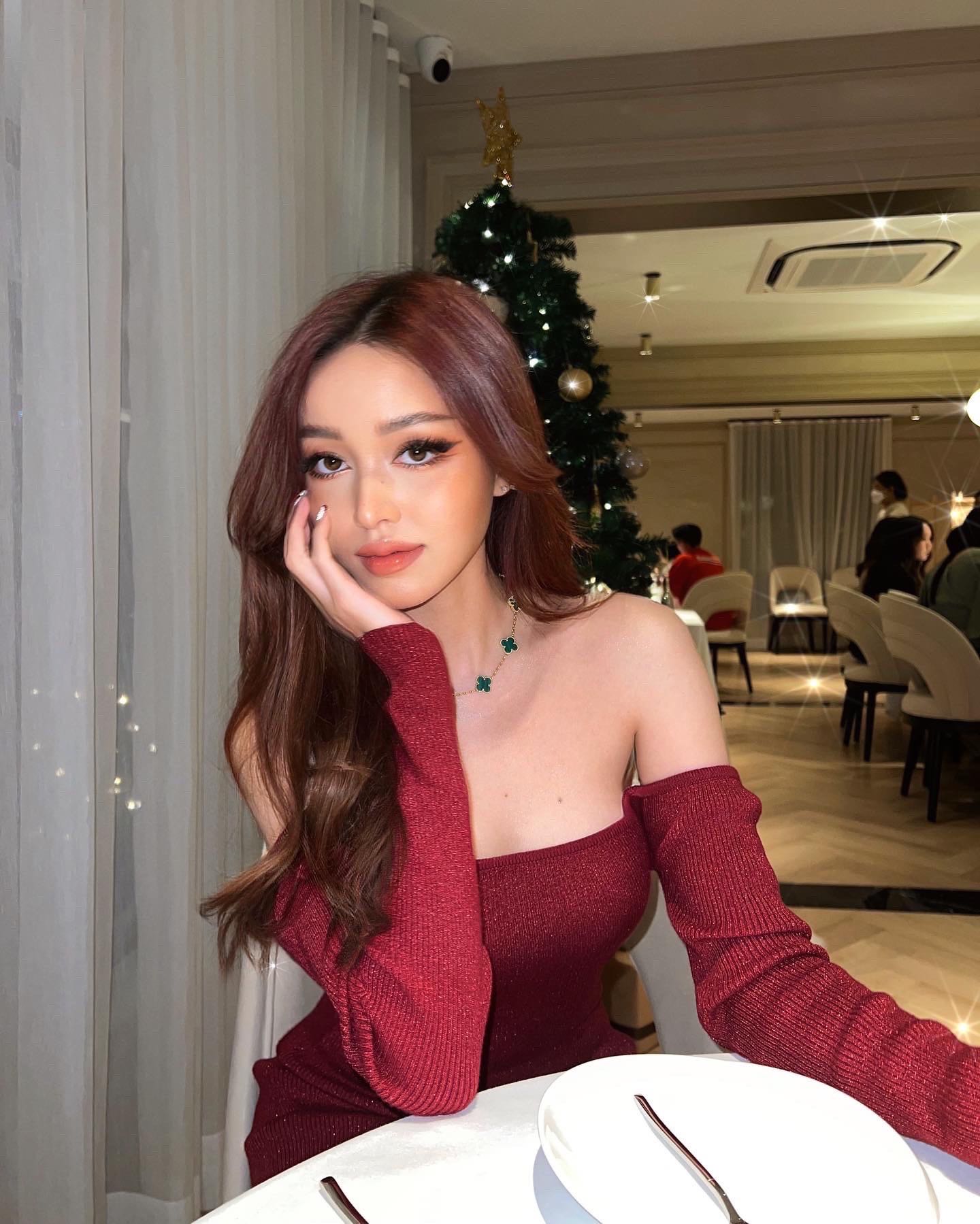 CURVF Holly Maxi Knit Dress