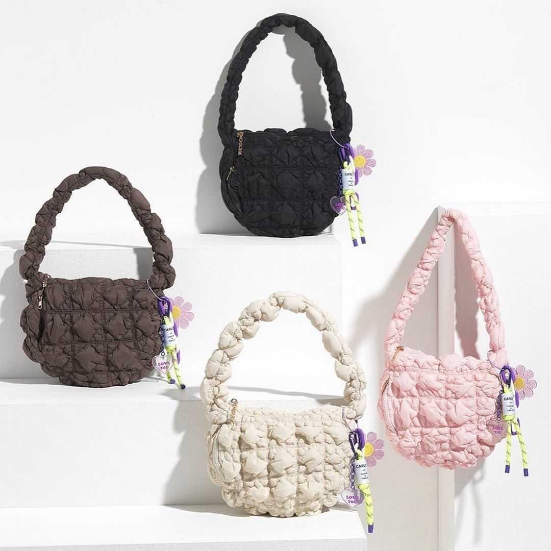 Carlyn Soft mini bag พร้อมส่ง — กระเป๋าสะพายข้าง นุ่มนิ่ม ยอดฮิตมาแรงจากเกาหลี
