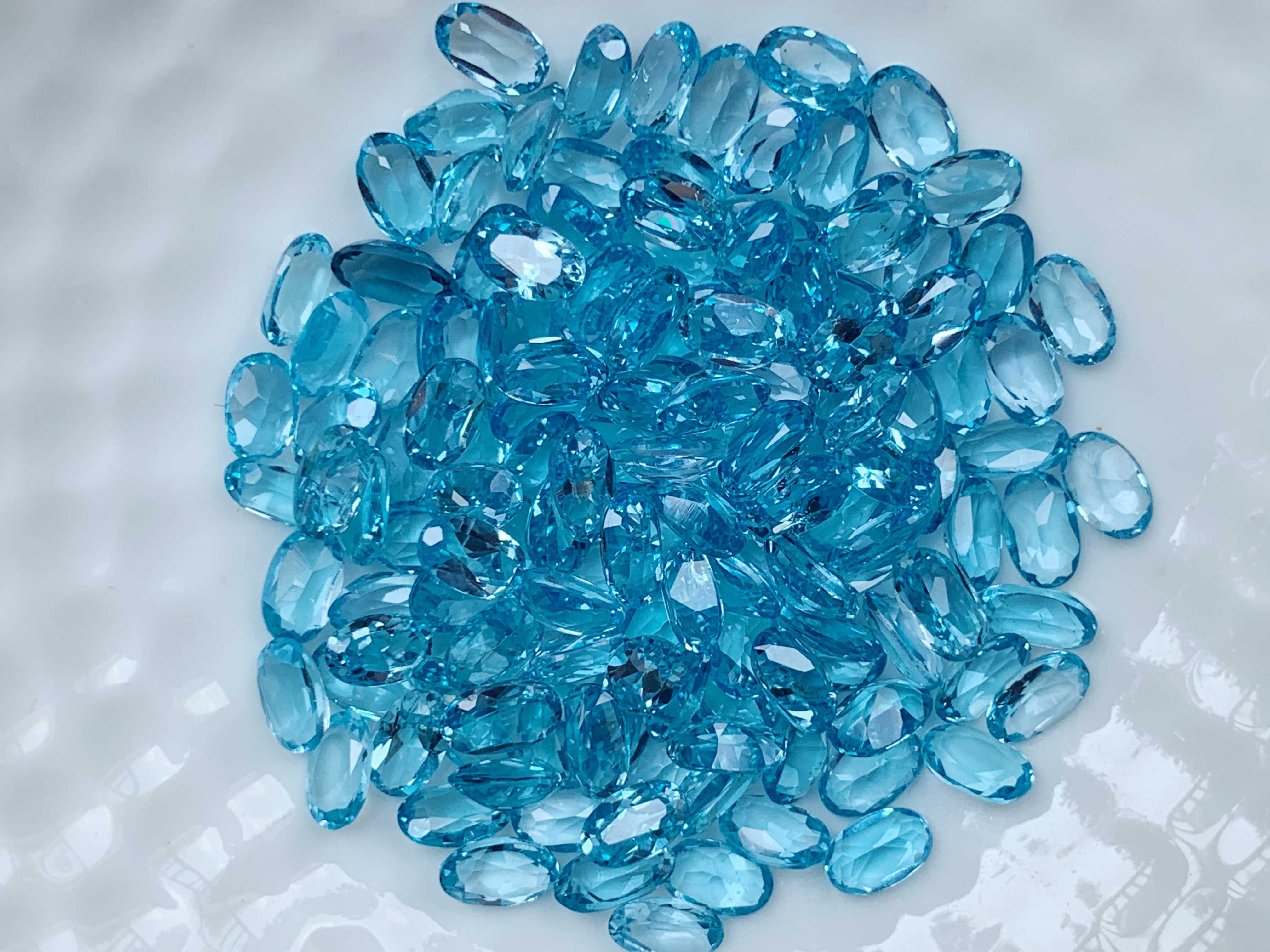 5x3mm. สวิสบลูโทปาสไข่ ราคากะรัตละ 80฿
