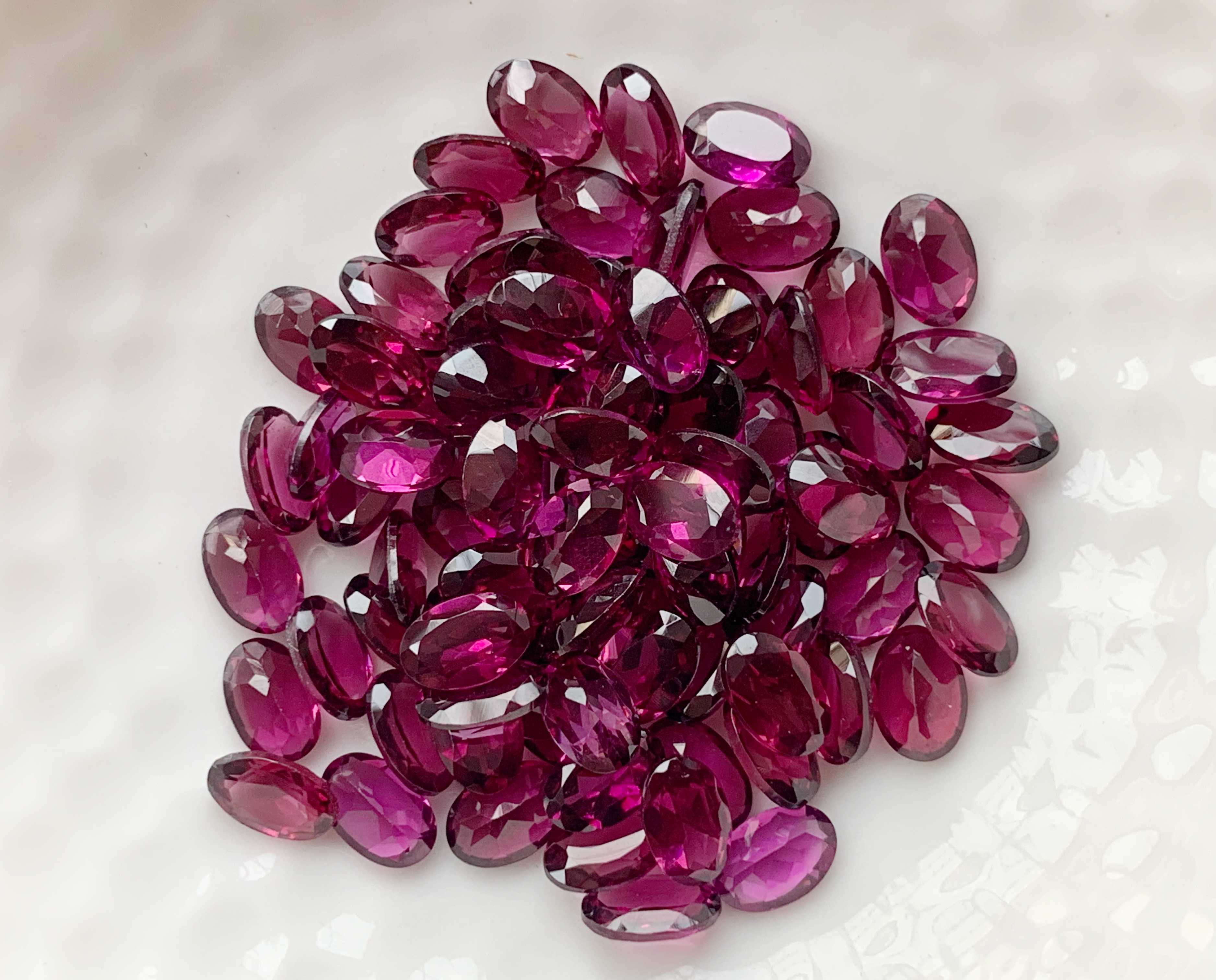 6x4mm. โรโดไลท์ไข่ เม็ดละ 80 บาท
