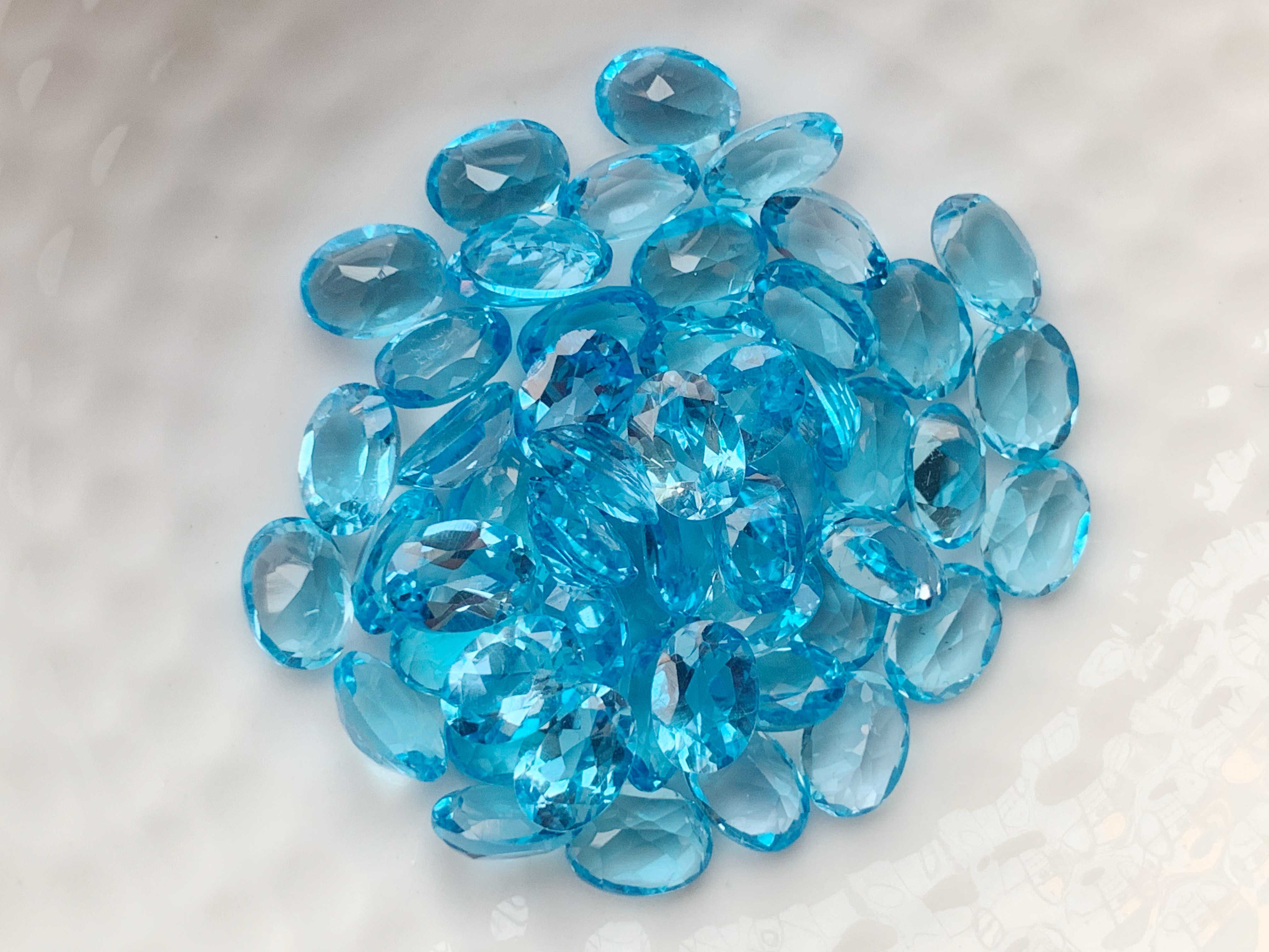 7x5mm. บลูโทปาสไข่ เม็ดละ 120 บาท