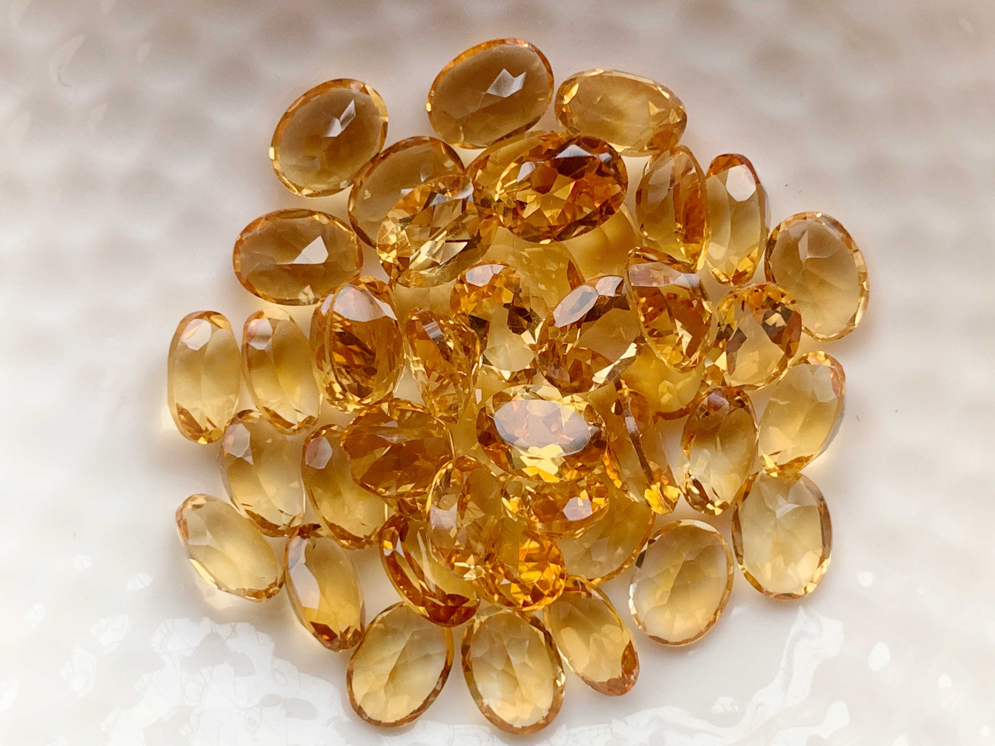 8x6mm. ซิทรินไข่ เม็ดละ 120 บาท