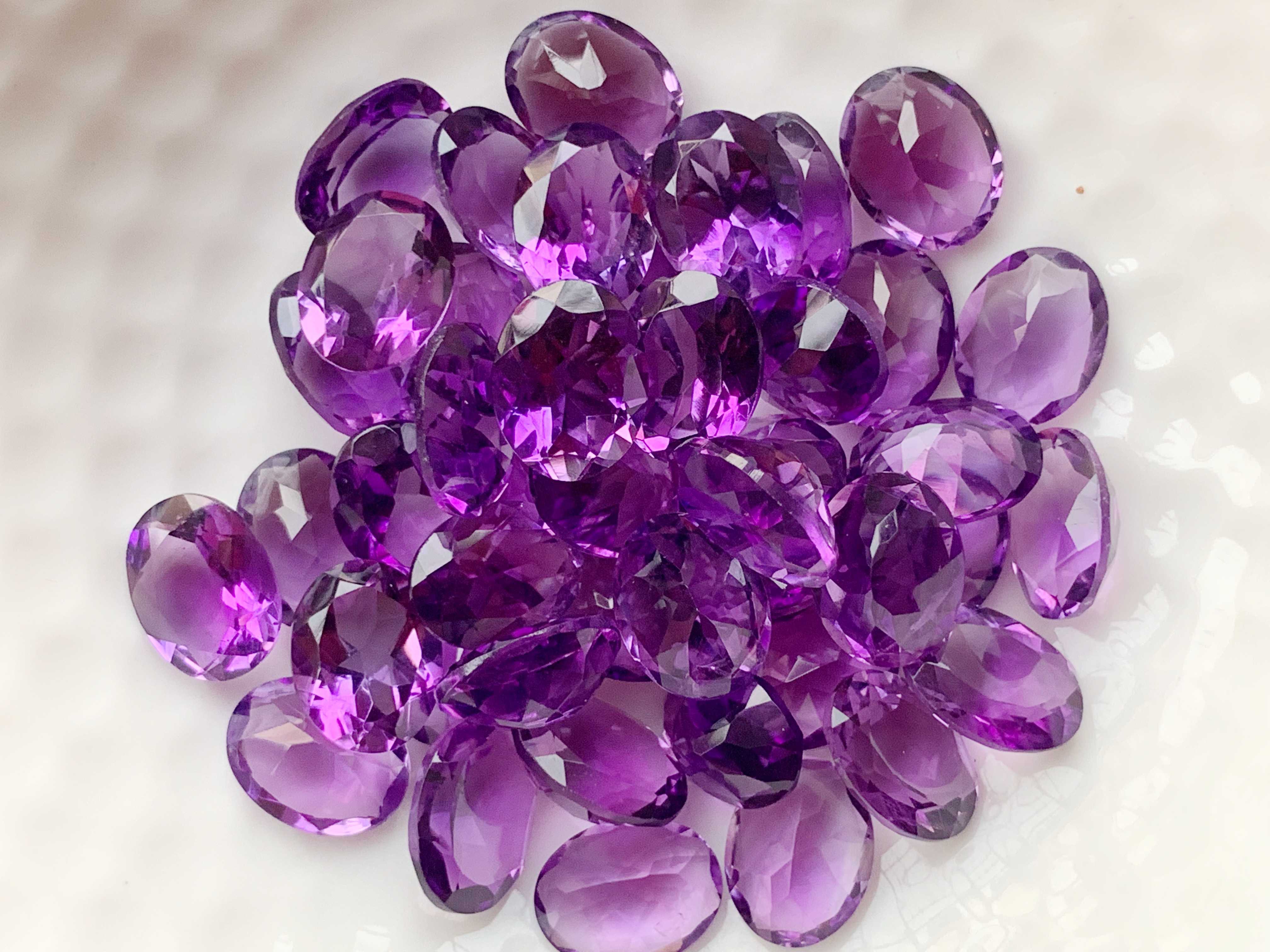 9x7mm. อเมทิสไข่ เม็ดละ 170 บาท