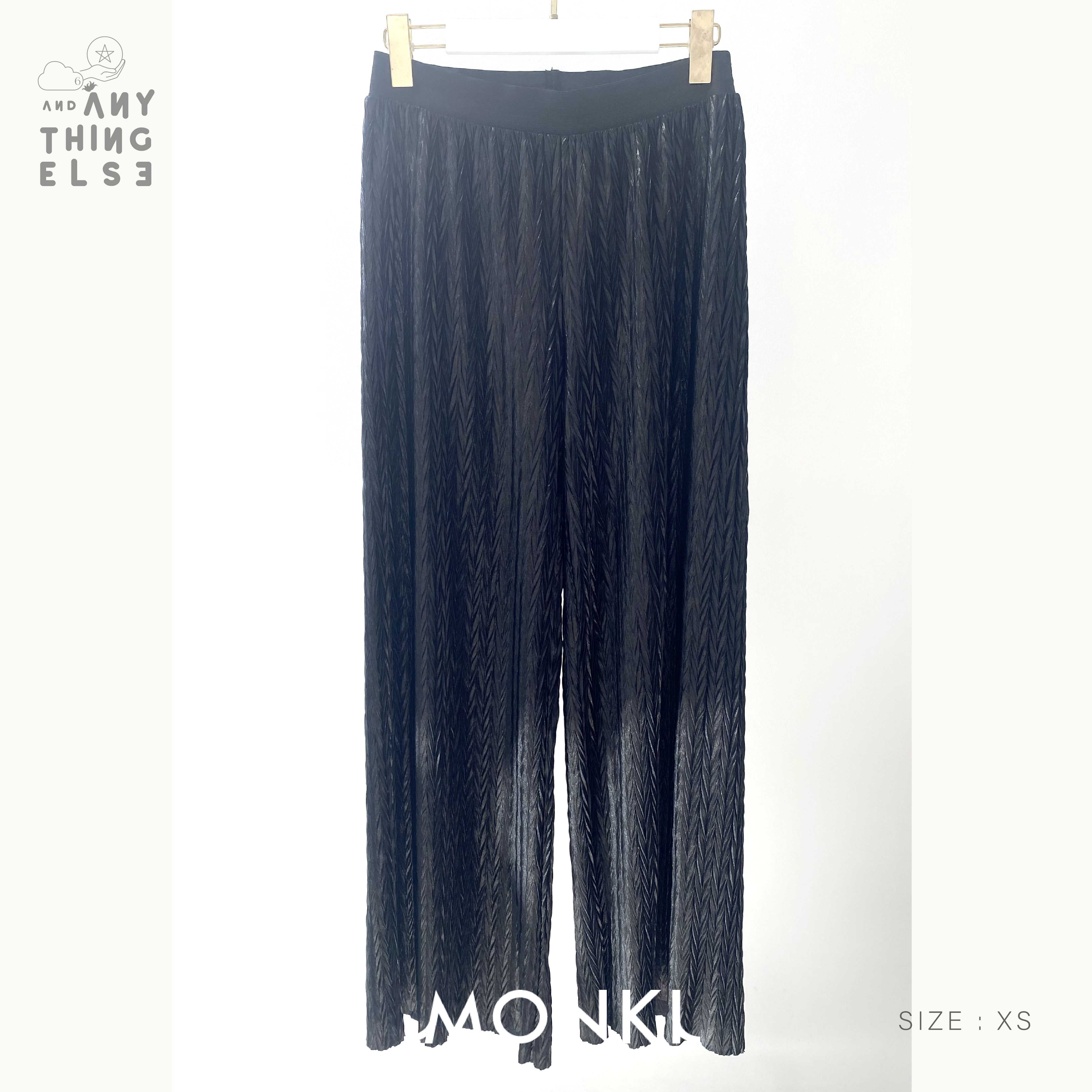 [USED] MONKI กางเกงผ้าสีดำเงา texture (size XS / เอวยางยืด 26-30)