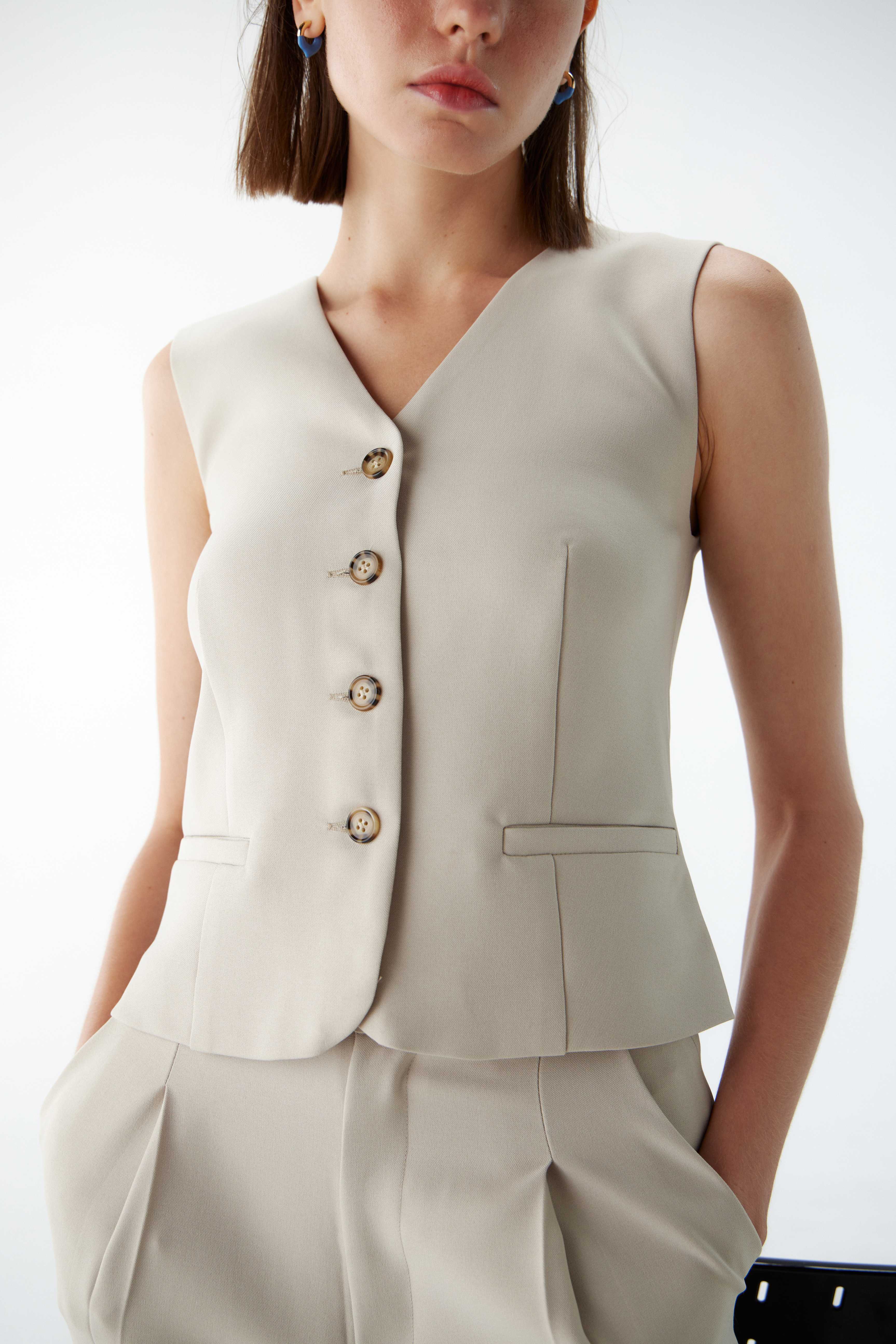 short vest