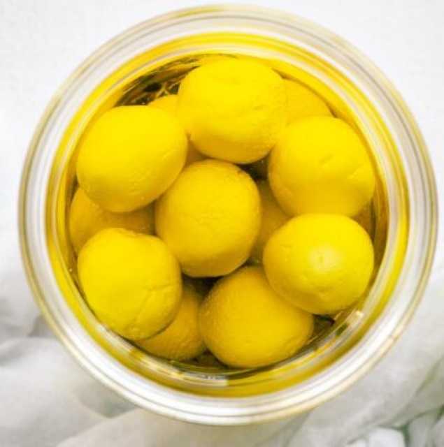 Labneh Ball in Olive Oil Preservatives Free