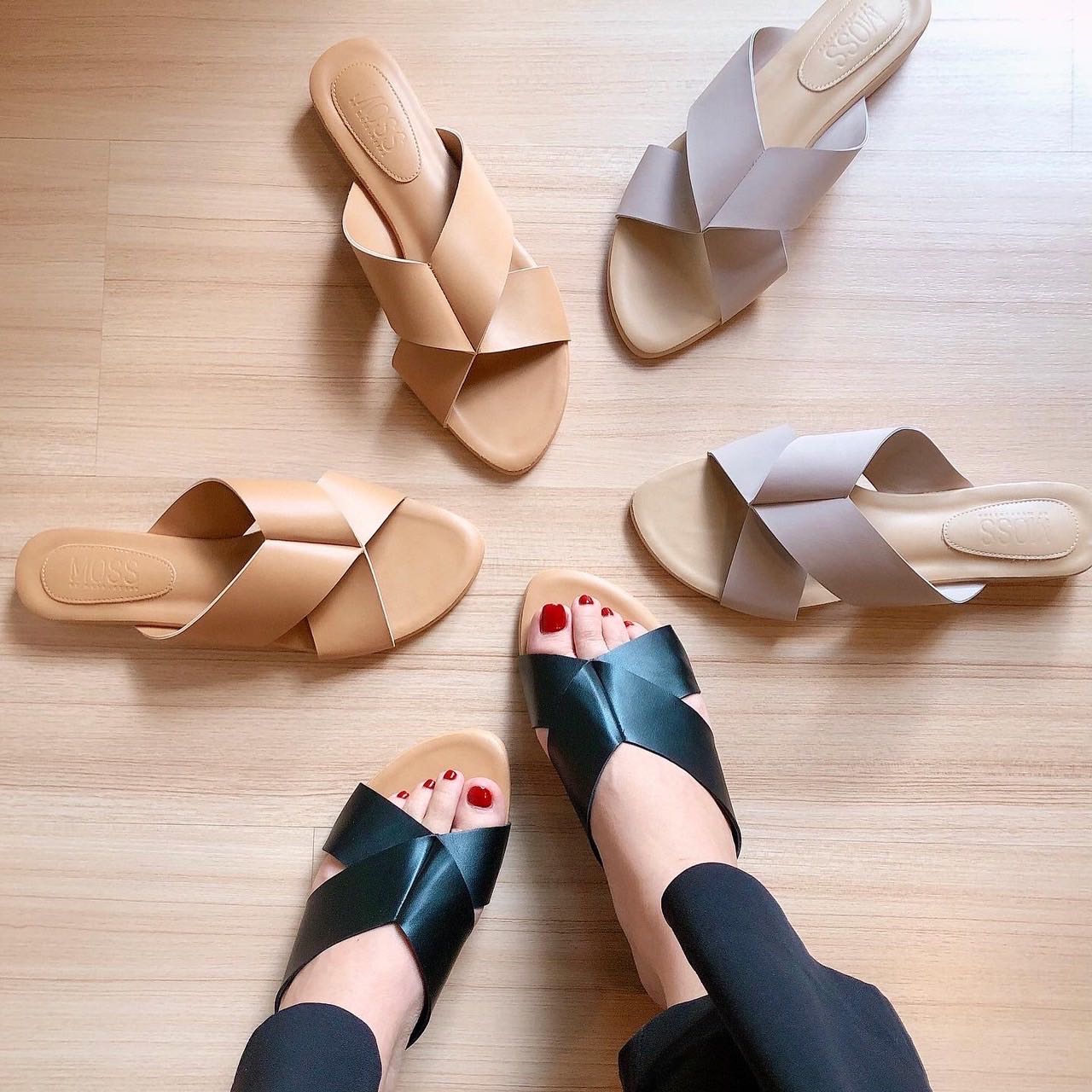 WAVE Sandals
