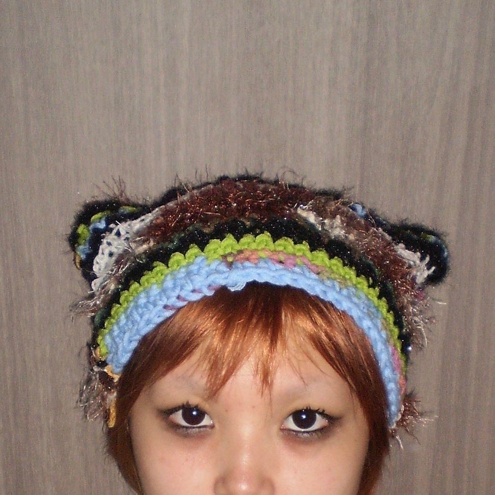 GluE kitty beanie 
