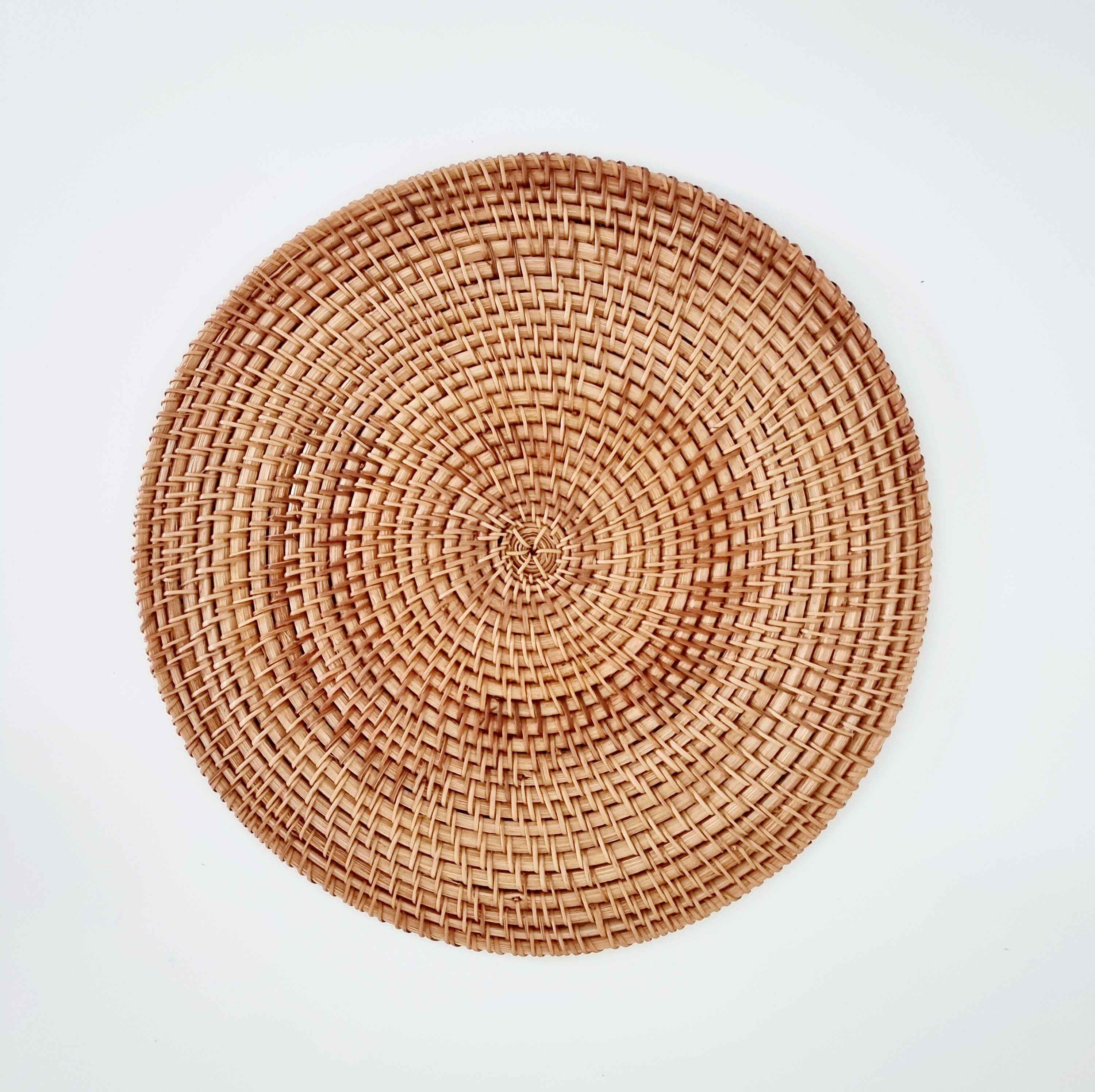 Rattan Mat: แผ่นรองหวาย