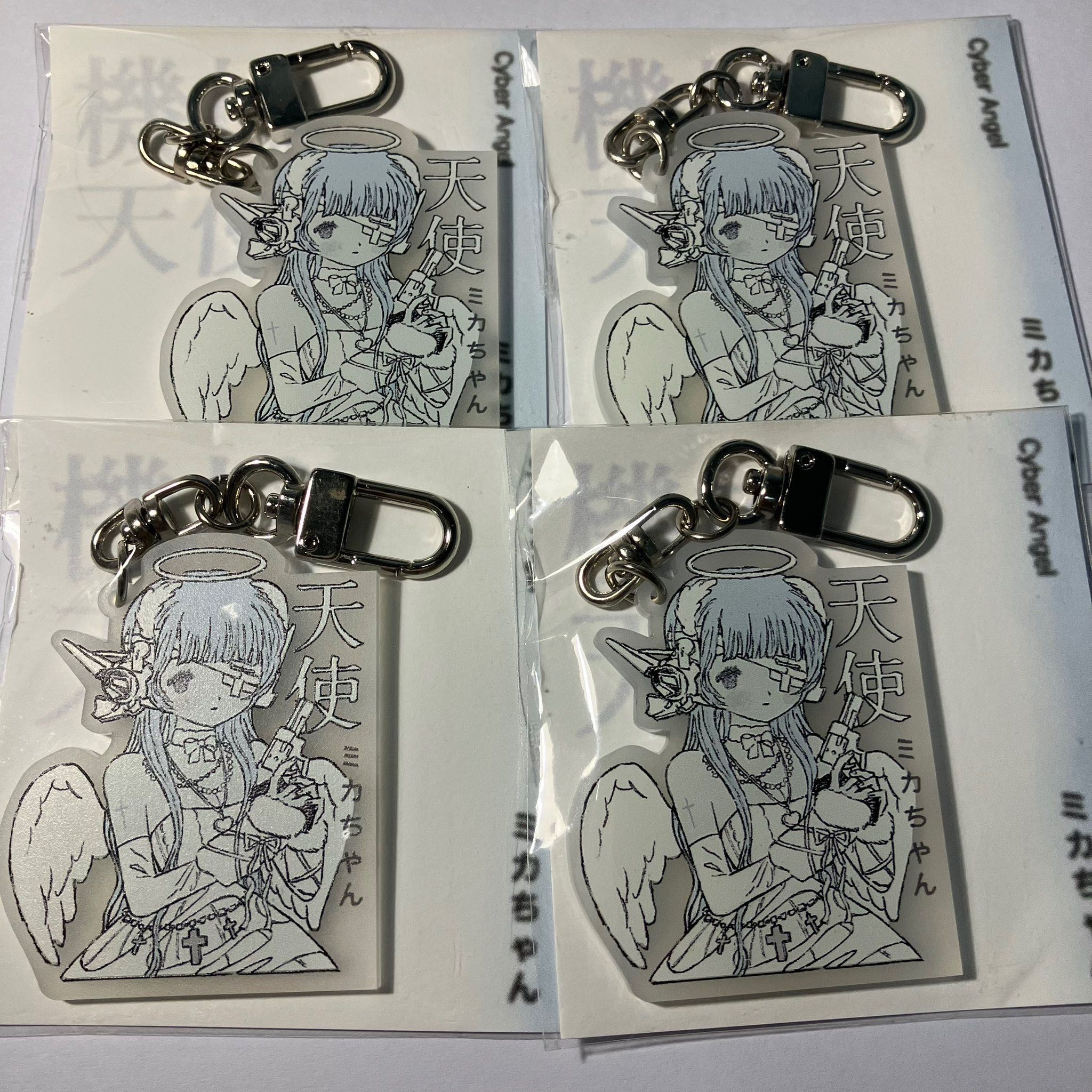 พร้อมส่ง MilkyHearts keyring