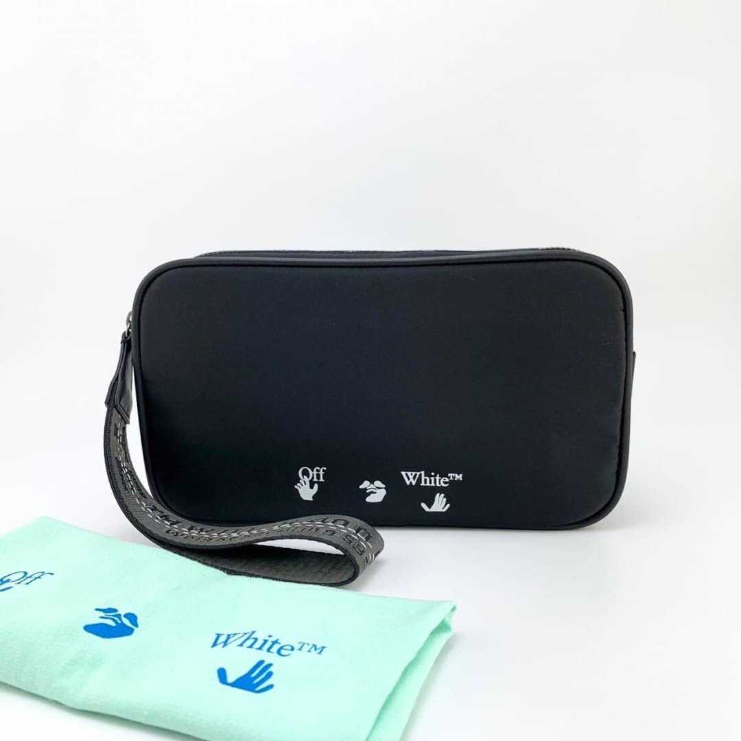 OFF-WHITE LOGO NYLON POUCH IN BLACK กระเป๋าคลัช กระเป๋าถือแบรนด์ออฟไวท์