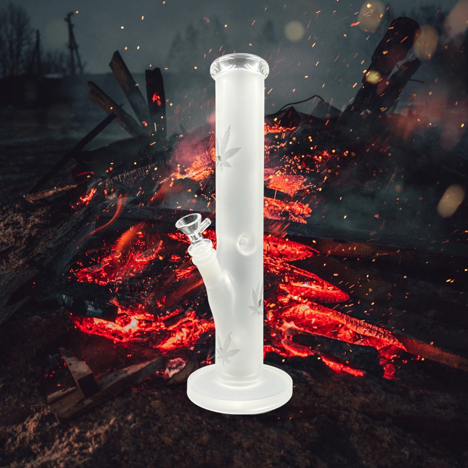 Cannabis Leaf Straight Glass Bong | 35 cm