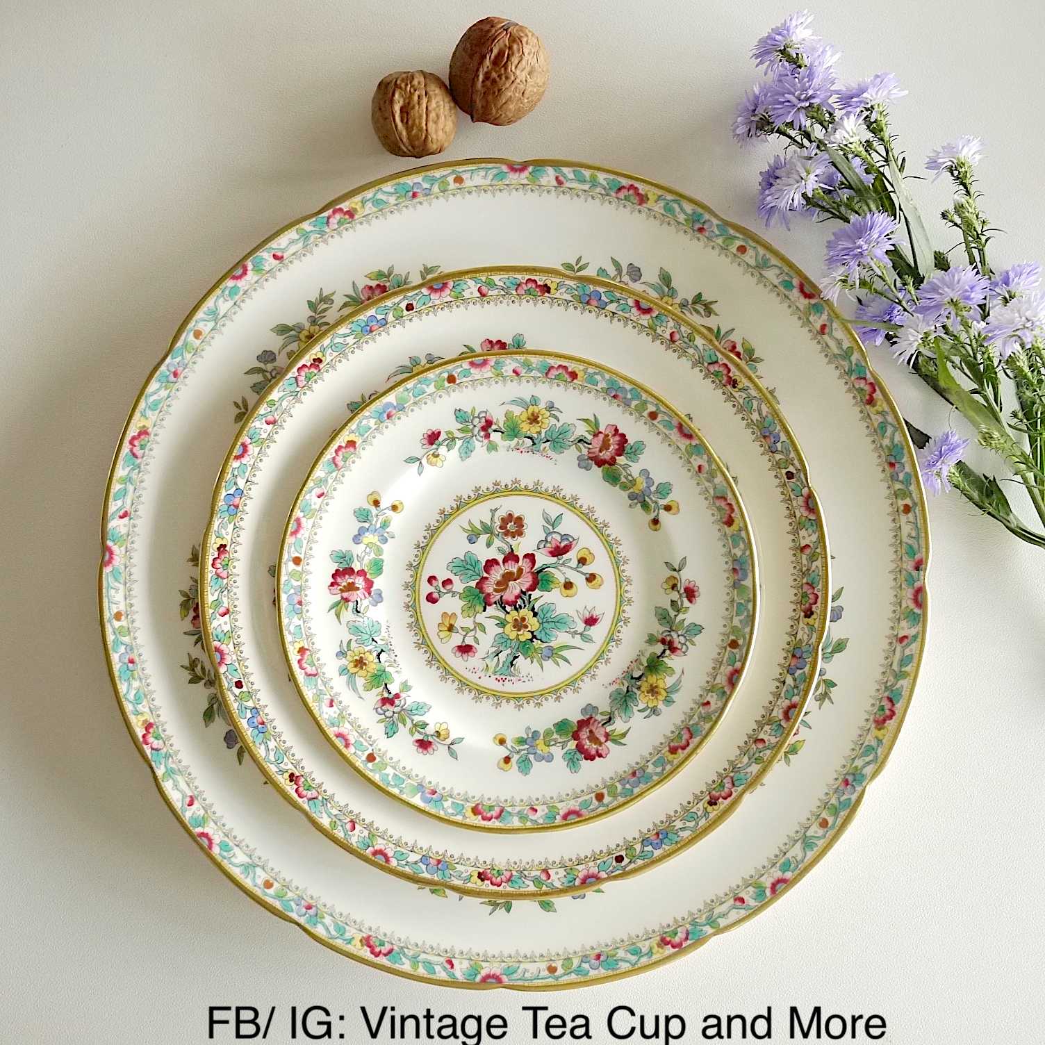 จาน Coalport Ming Rose