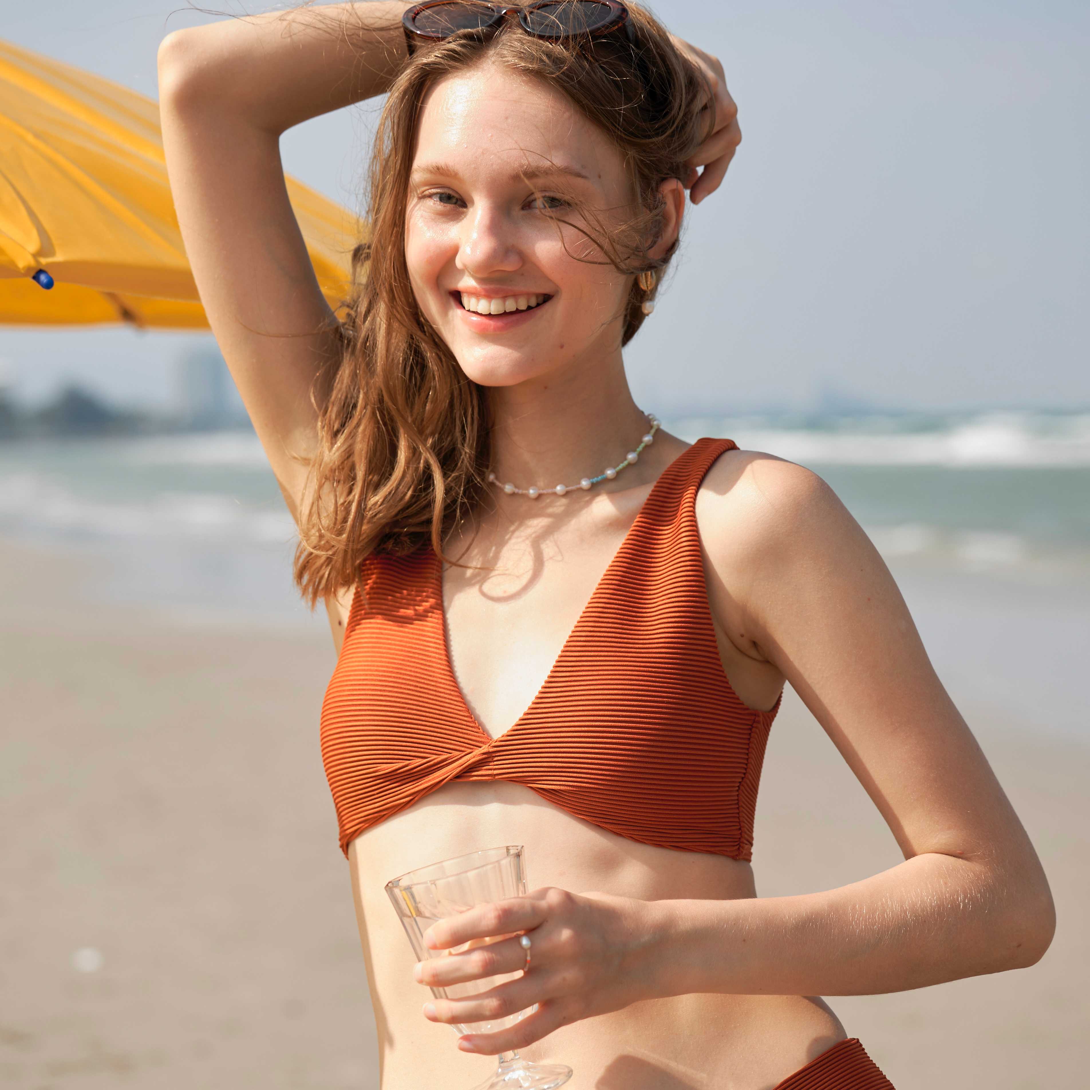 Holly Twist Front Top (Orange)