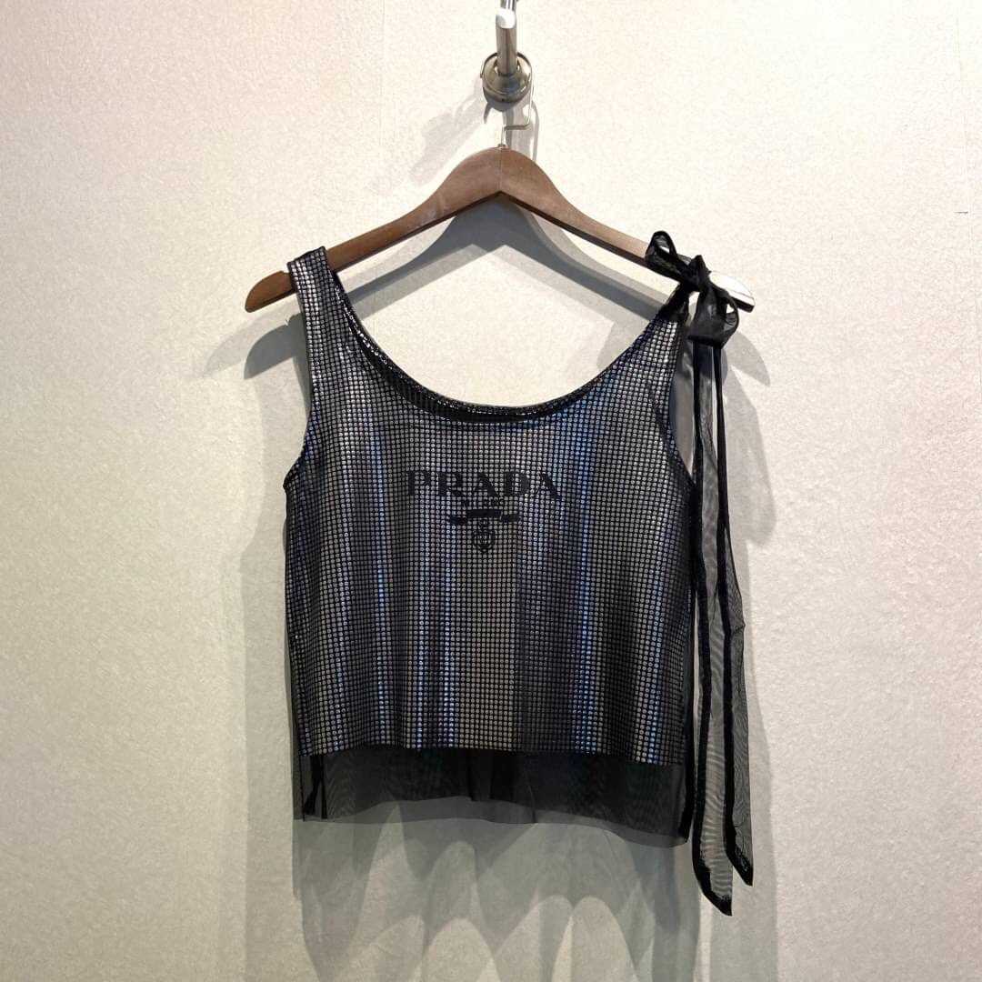 PRADA MILANO SILVER METALLIC ONE SHOULDER BOW TIE MESH VEST เสื้อสายเดี่ยว เสื้อกล้าม แบรนด์ปราด้า