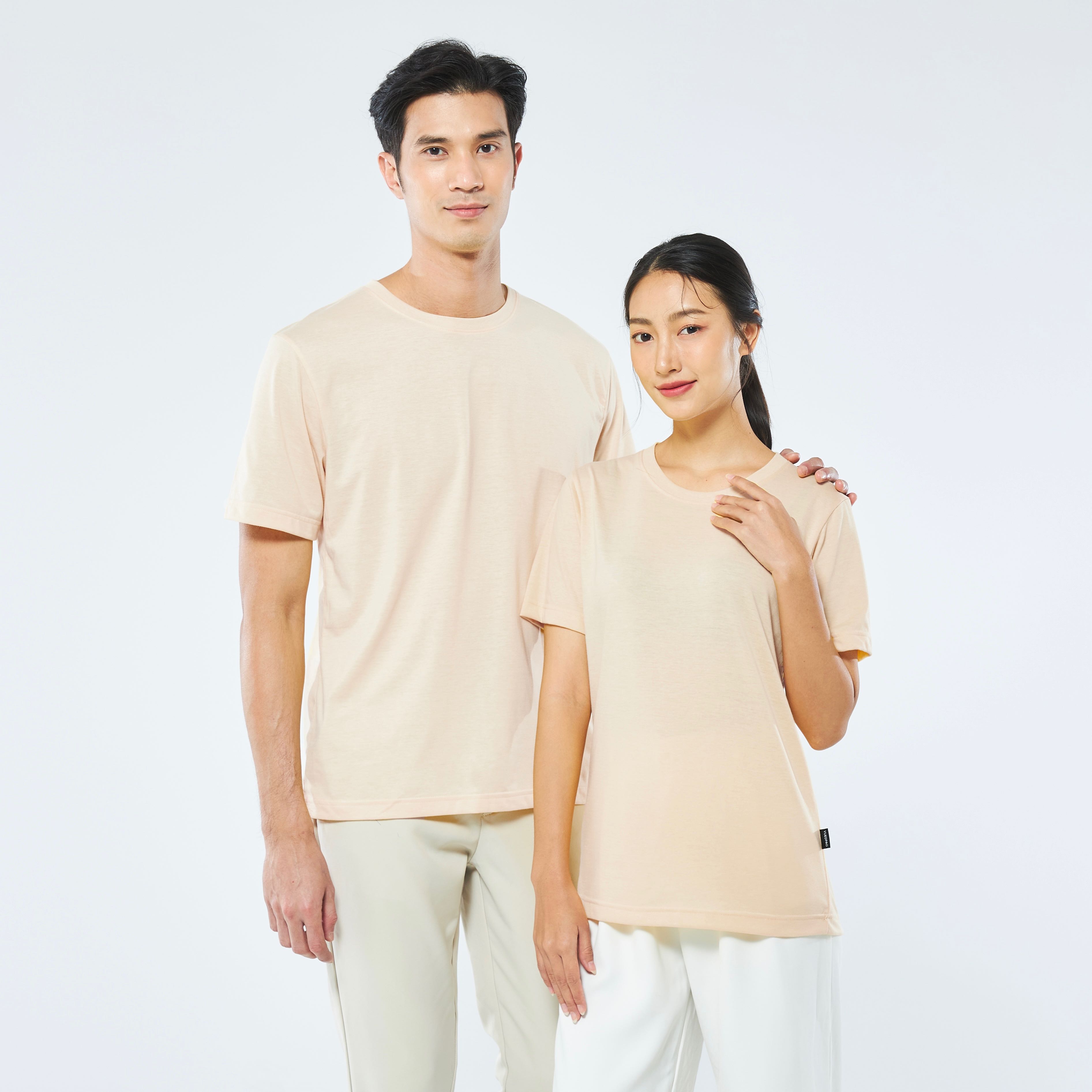 Yuedpao ไม่ย้วย ไม่ต้องรีด รุ่น Ultra Soft Non-Iron  คอกลม_สี Creamy