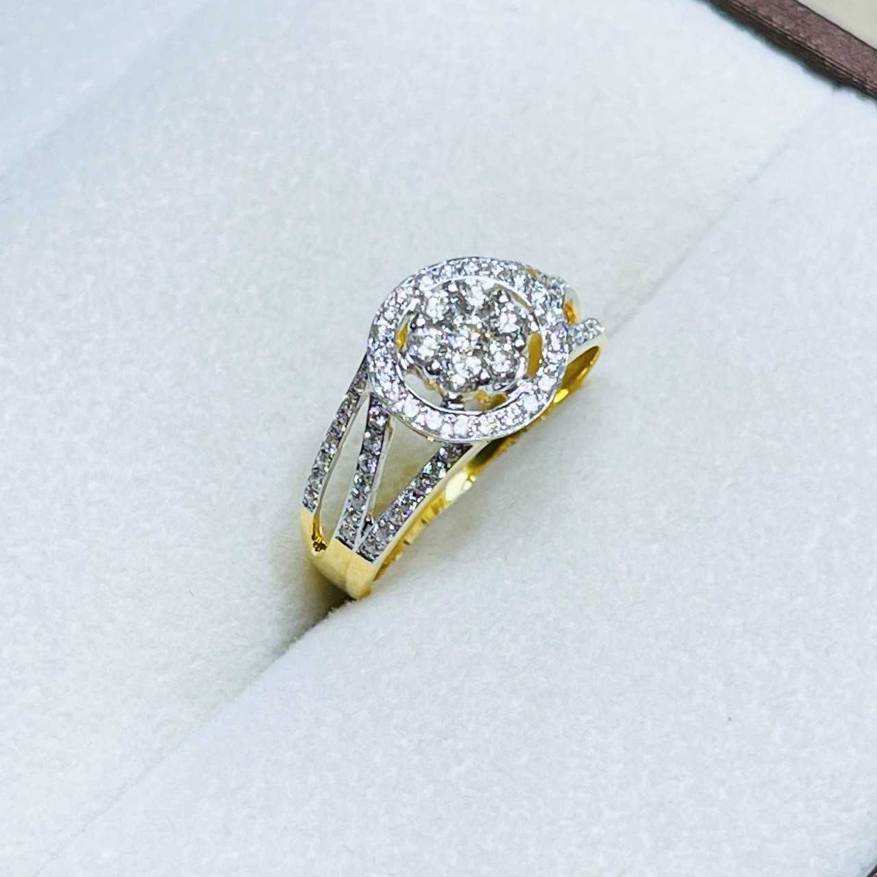 แหวนเพชร ROMANTIC LUXURIOUS (90% Gold)