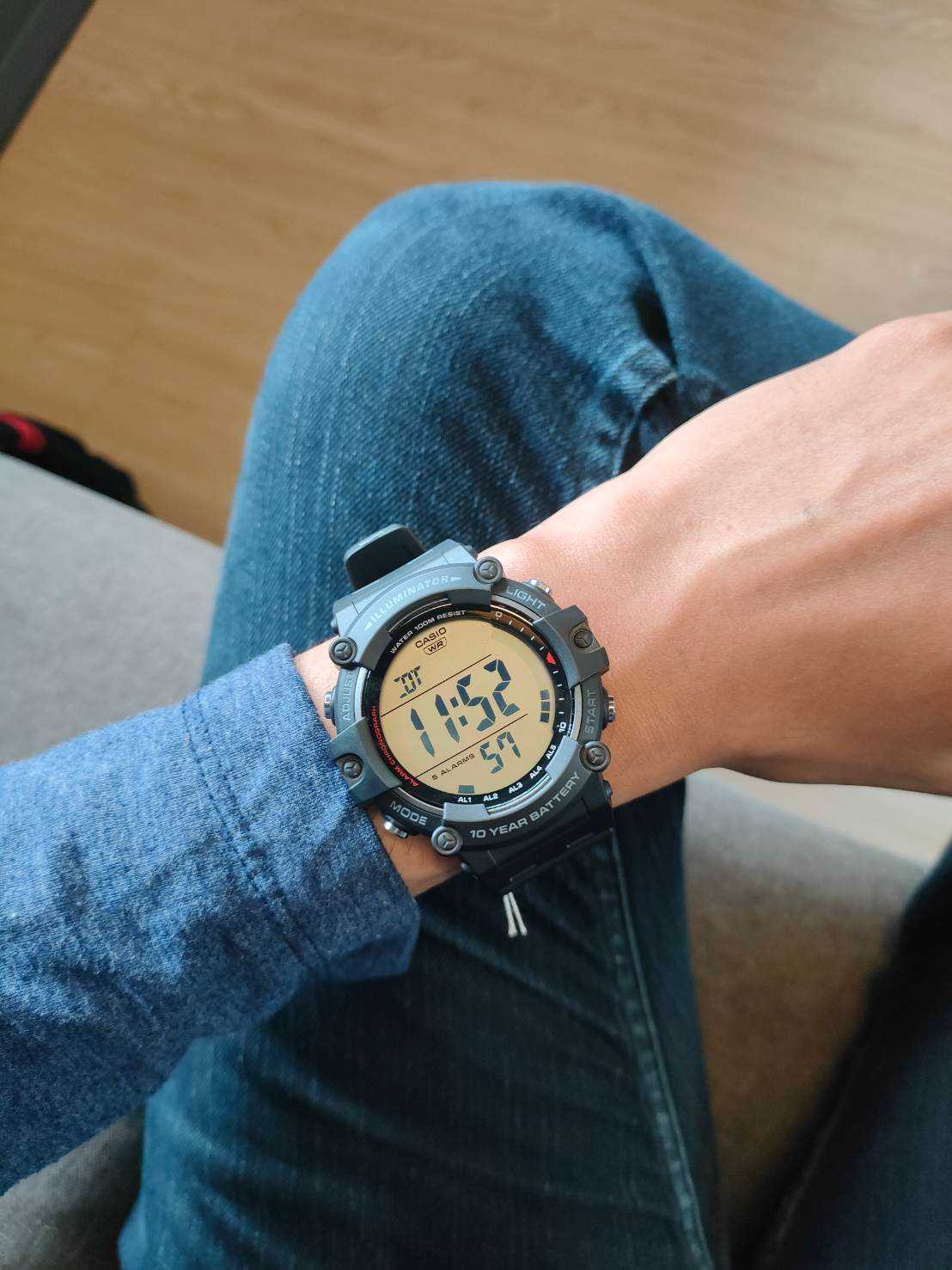 นาฬิกาคาสิโอ AE-1500WH-1AV รับประกัน 1 ปี