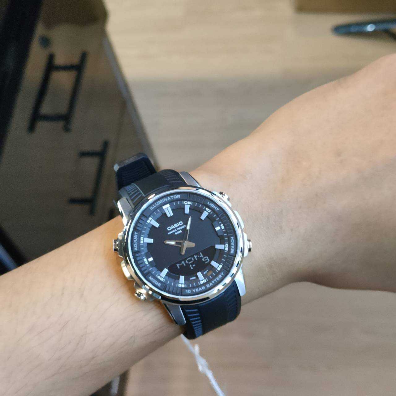 นาฬิกาผู้ชาย คาสิโอ AMW-880-1AV | ระบบผสมอะนาล็อก-ดิจิตอล รับประกัน 1 ปี