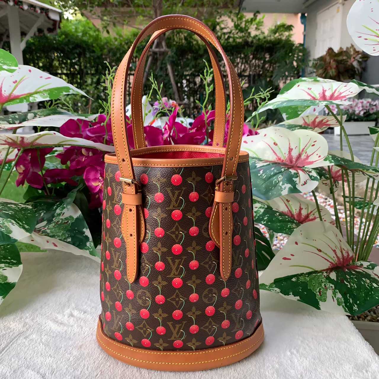 LV x Takashi Murakami Bucket PM tote bag