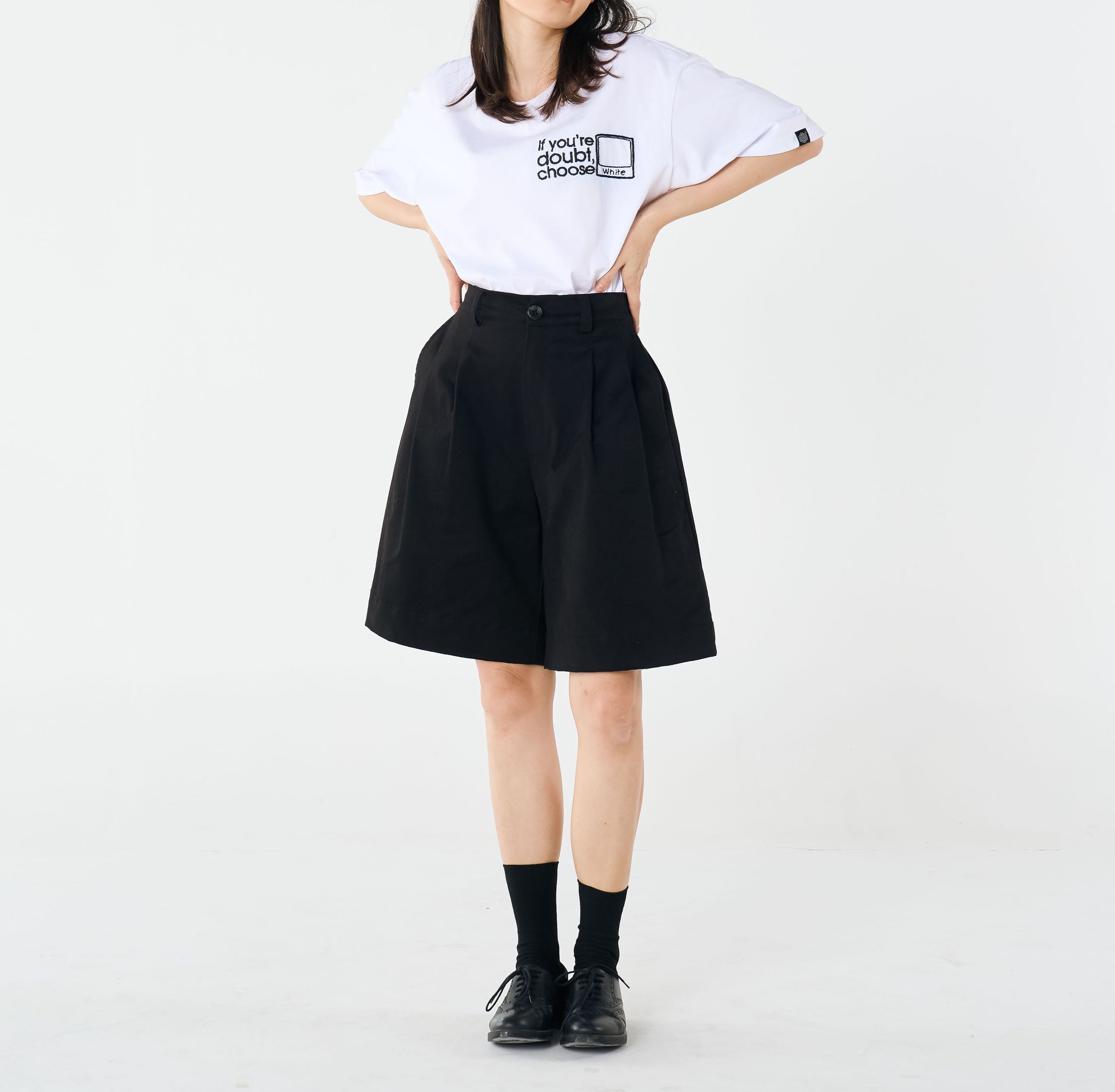กางเกงขาสั้น Smart Pleated Shorts สีดำ