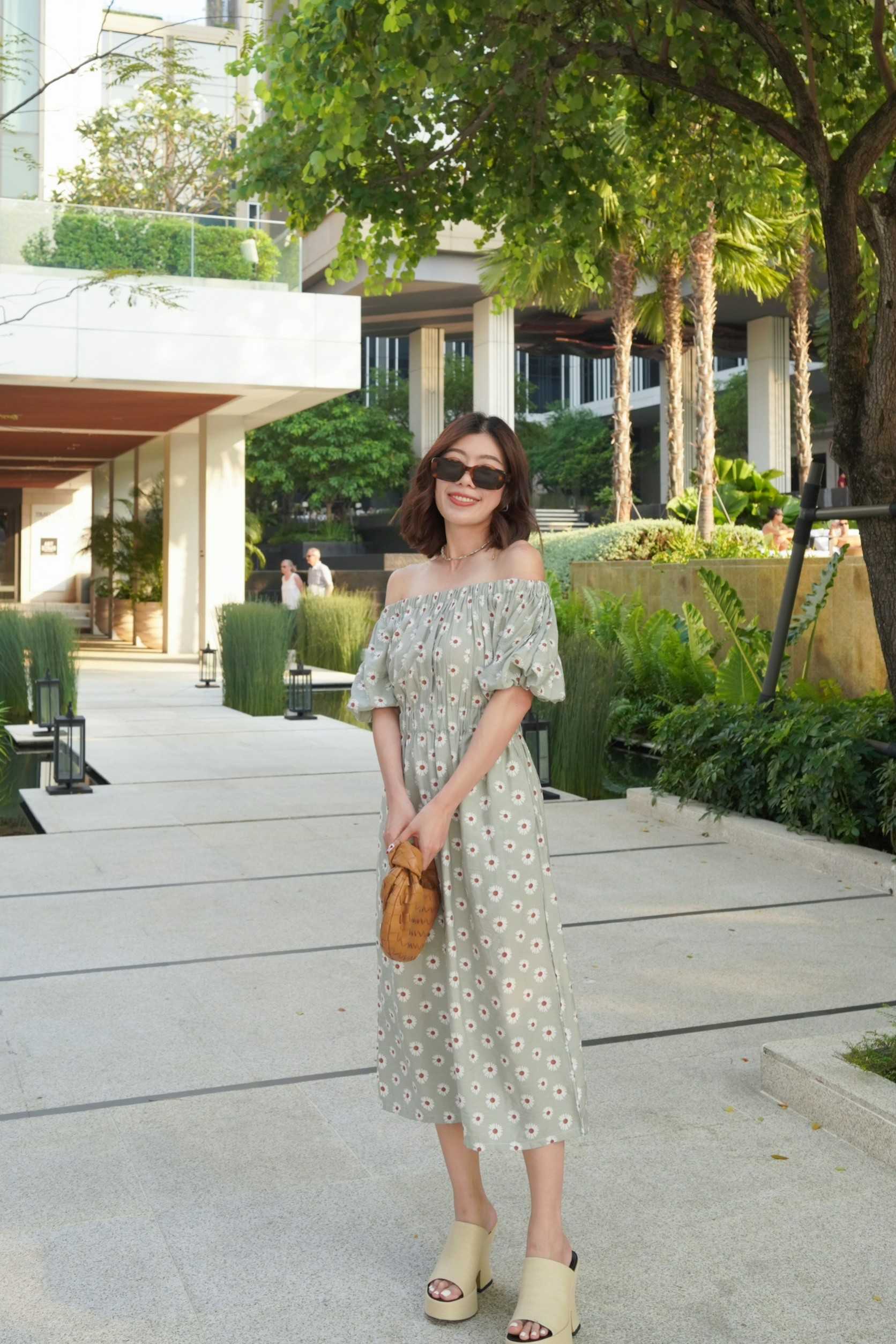 #1412 BALLON SLEEVES DRESS  เดรสเกาะไหล่ แขนบอลลูน ใส่สม๊อคเอว