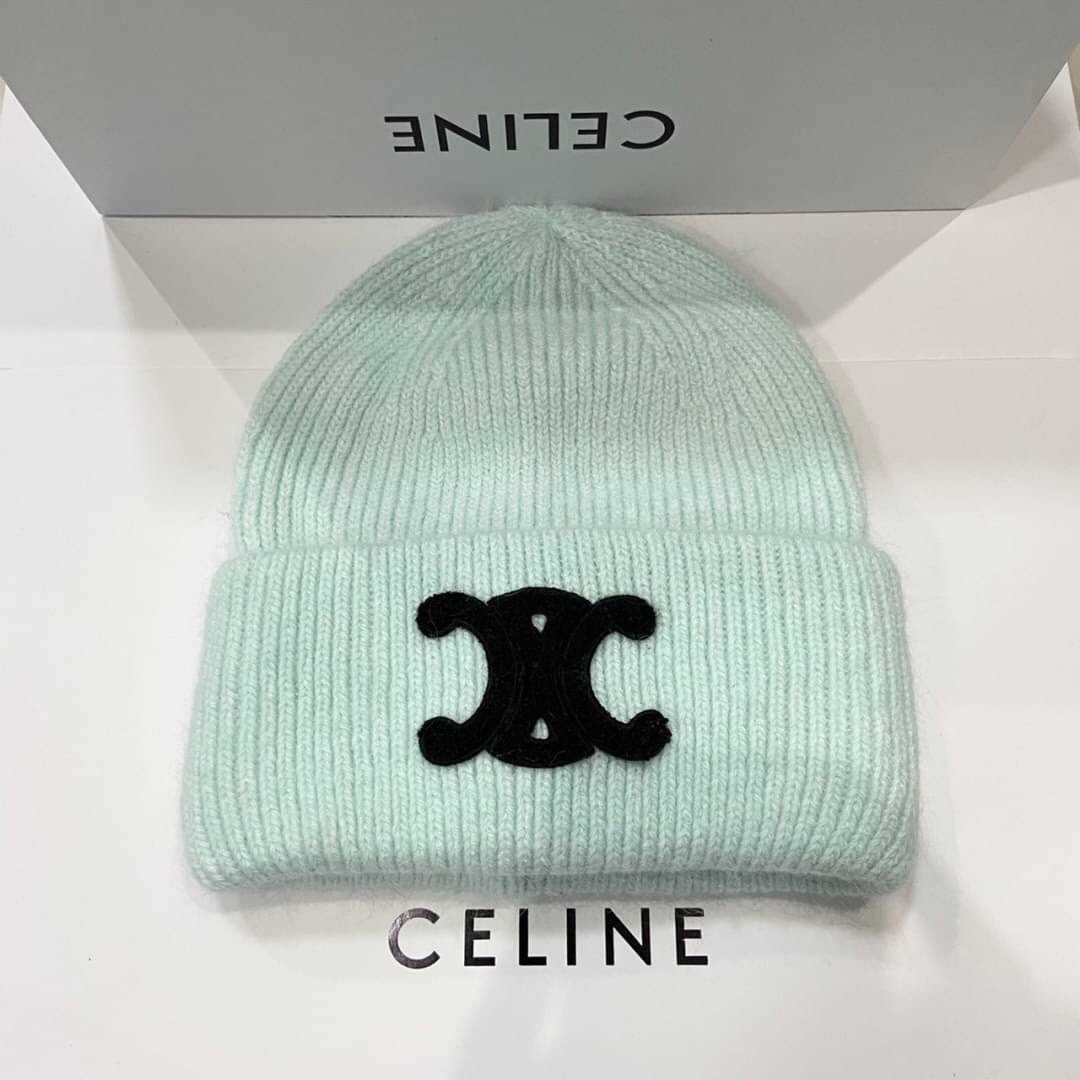CELINE TRIOMPHE BEANIE IN SEAMLESS CASHMERE หมวกไหมพรม แบรนด์ซีลีน