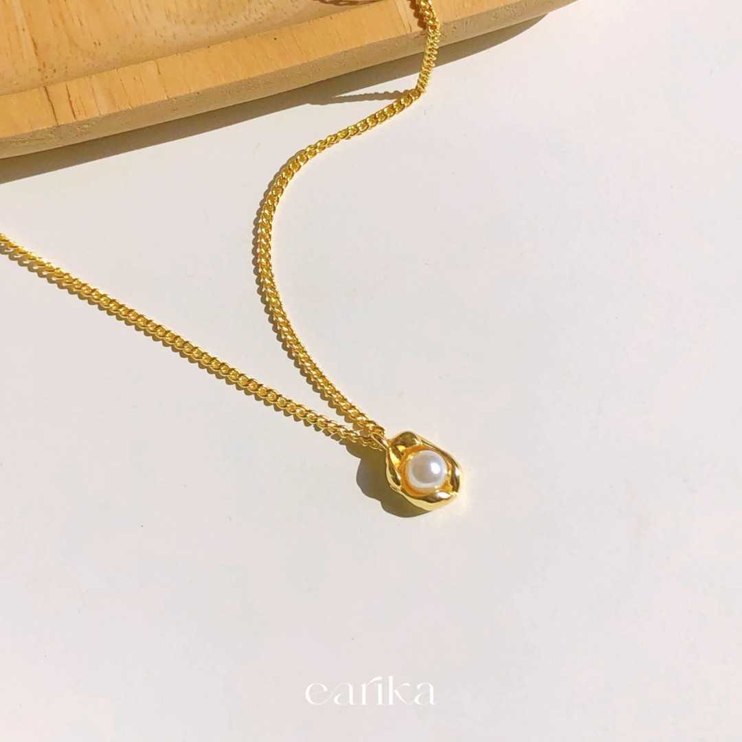 earika.earrings - gold oval pearl necklace สร้อยคอสีทองทรงวงรีจี้ไข่มุก S92.5 ปรับขนาดได้