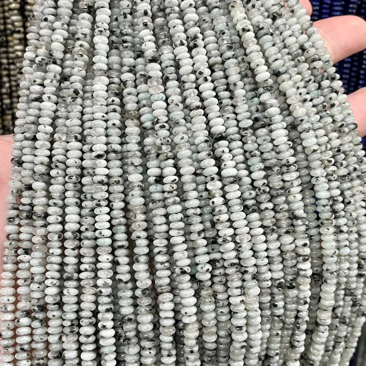กีวี่ แจสเปอร์ (Kiwi Jasper) ขนาด 2x4 mm ทรงล้อรถ เส้นยาว